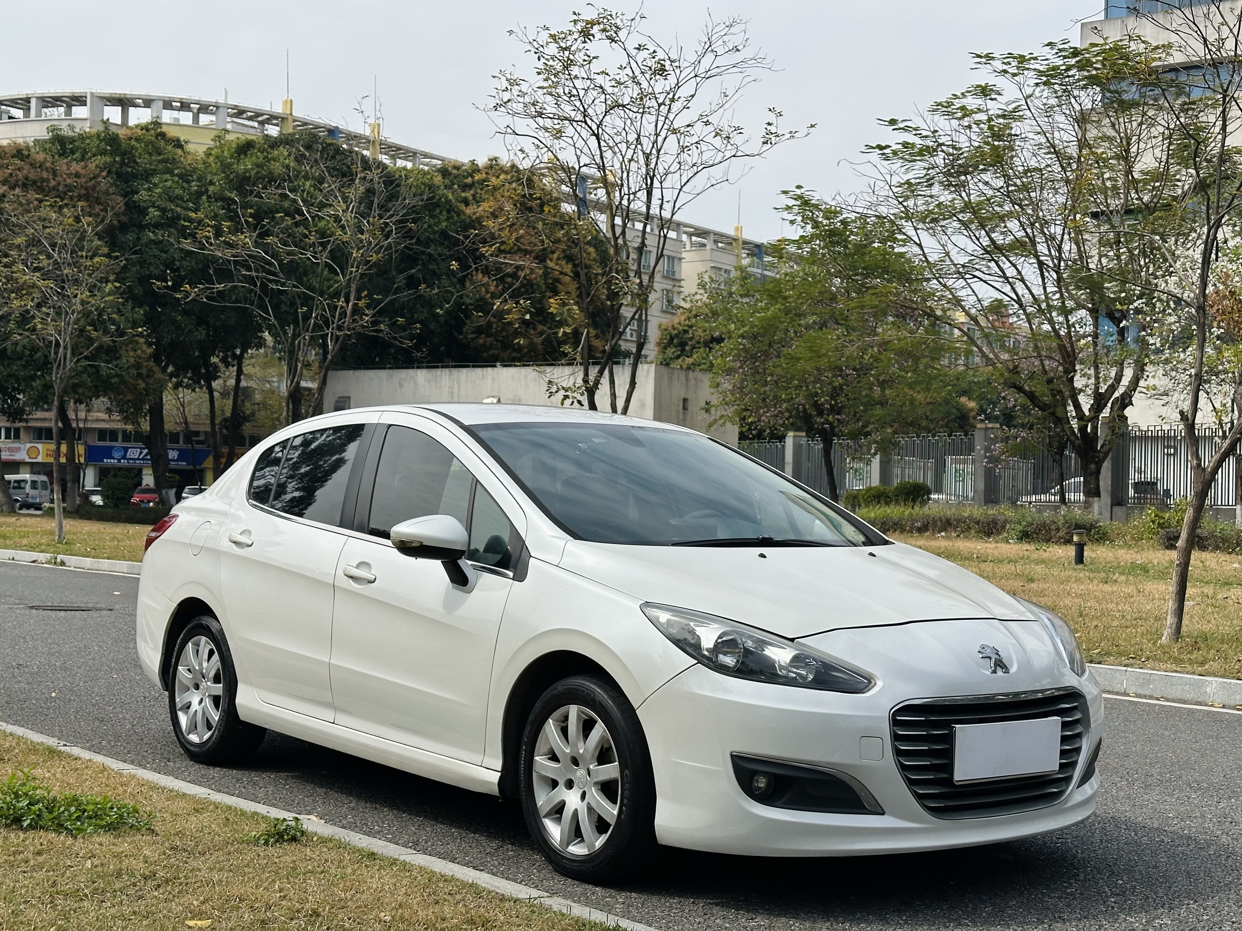 标致 标致308 2015 汽车图片 #3