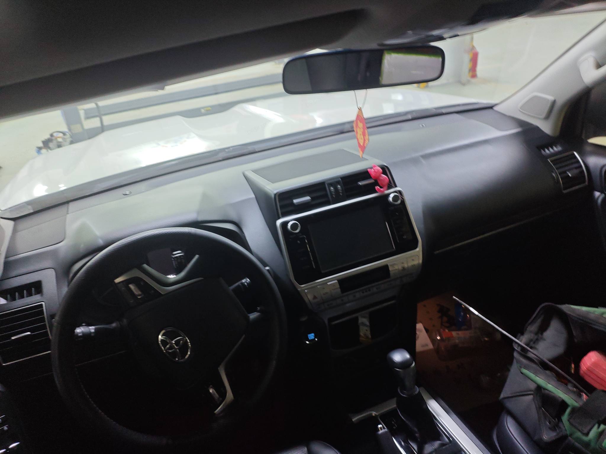 Toyota Land Cruiser Prado 2019 #3 Toyota Land Cruiser Prado 2019 car image #3