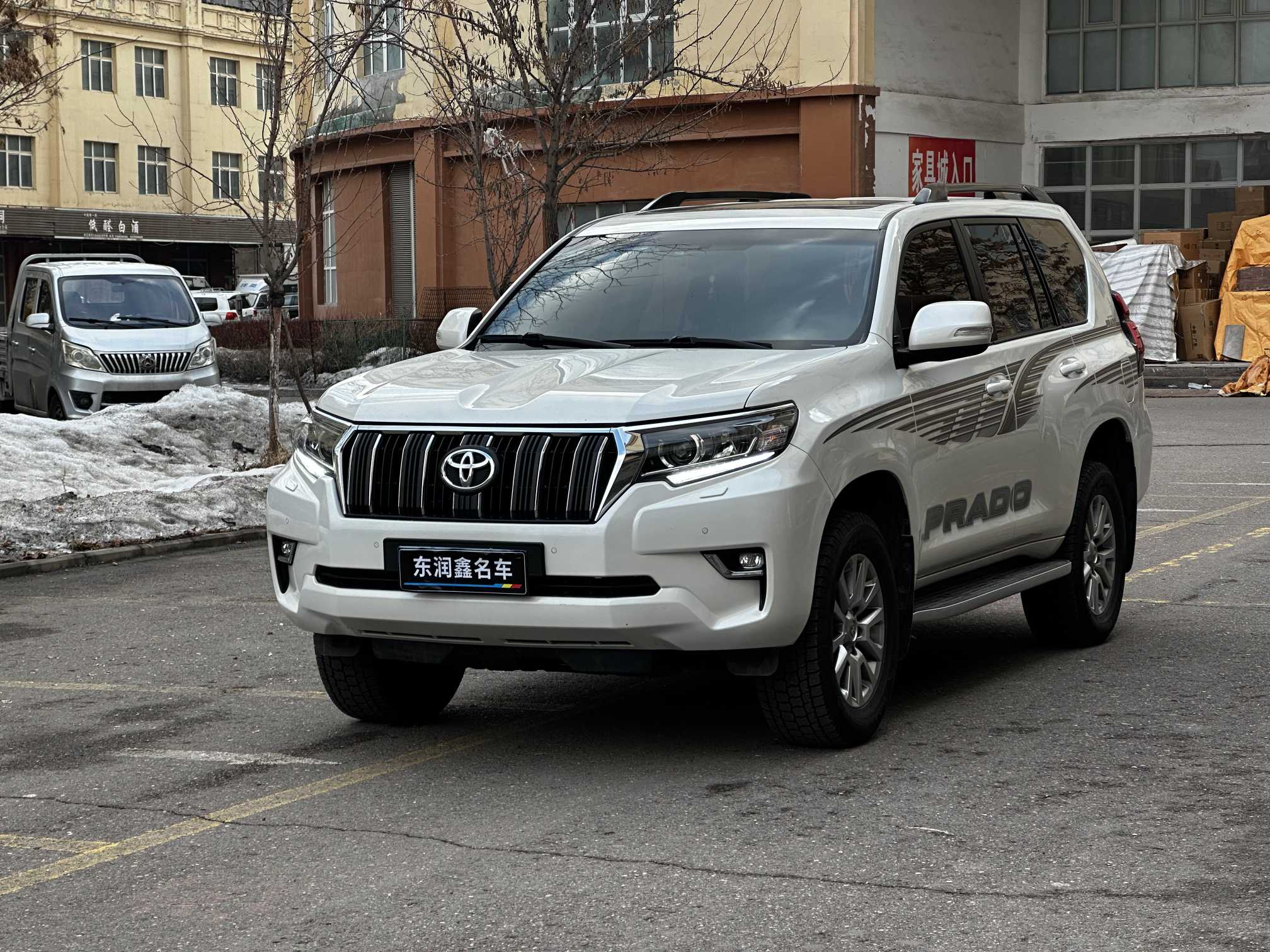 Toyota Land Cruiser Prado 2018 immagine di auto #3