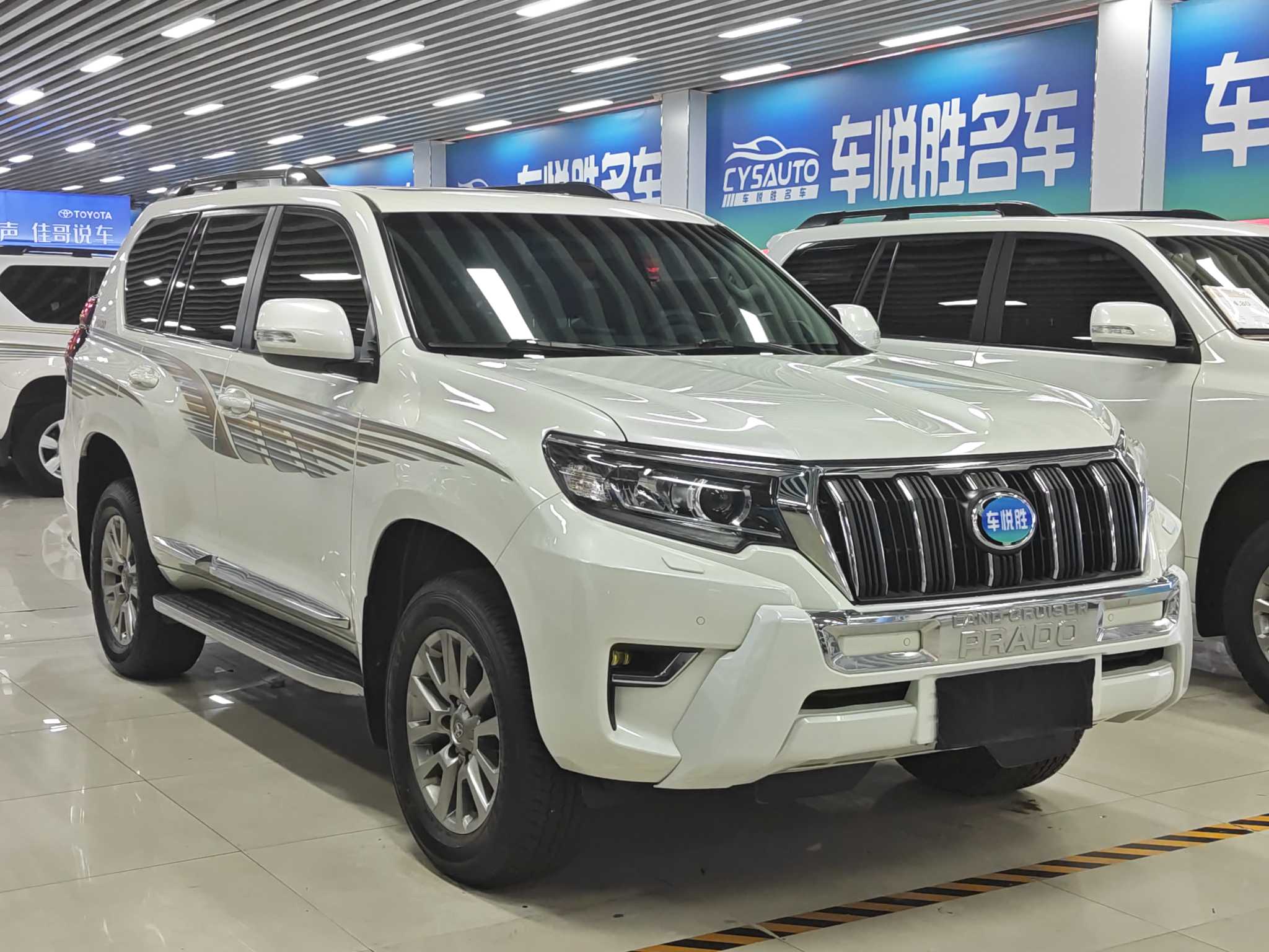 Toyota Land Cruiser Prado 2019 صورة سيارة #3