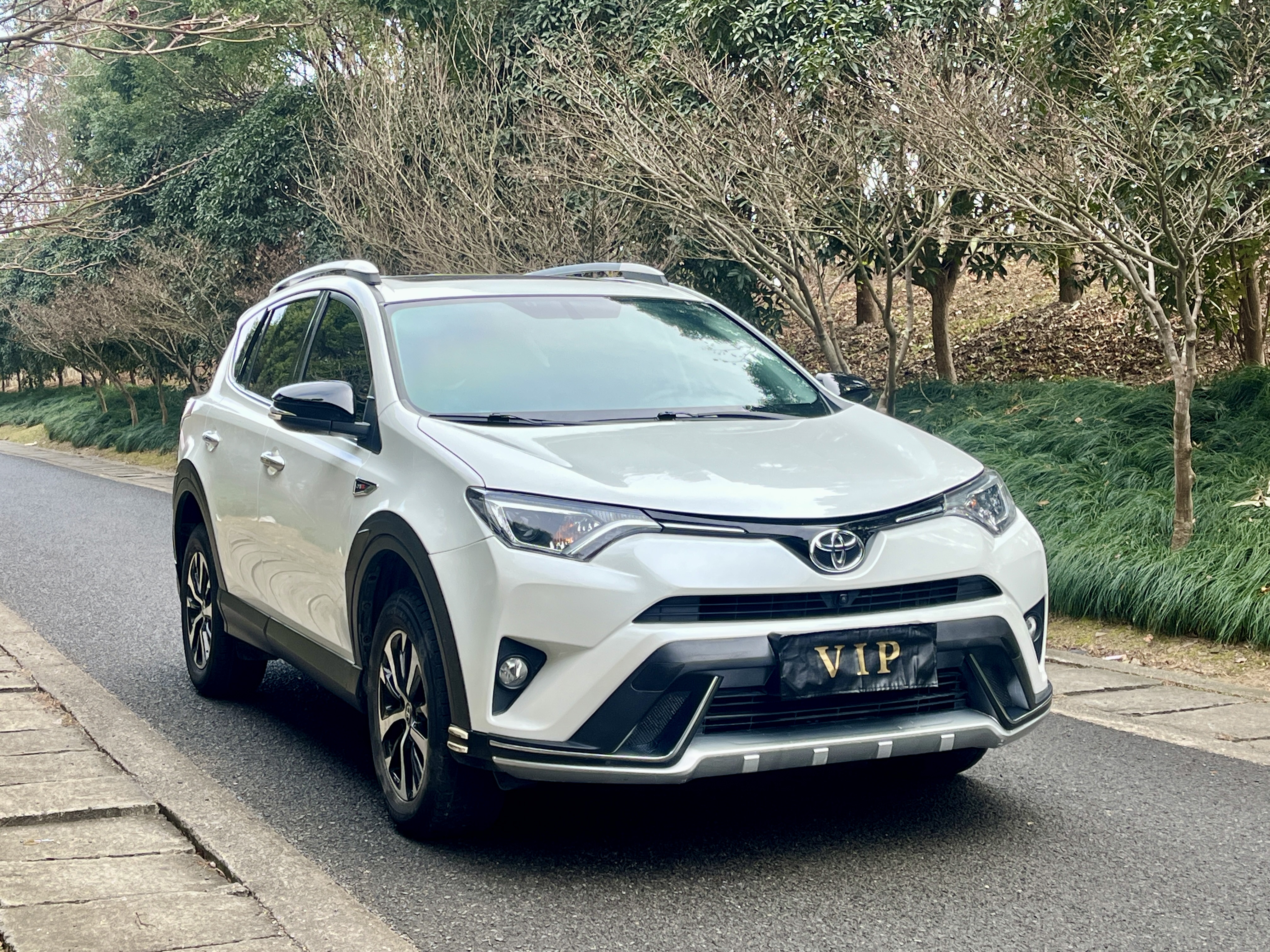 Toyota RAV4 2019 #3 Toyota RAV4 2019 car image #3