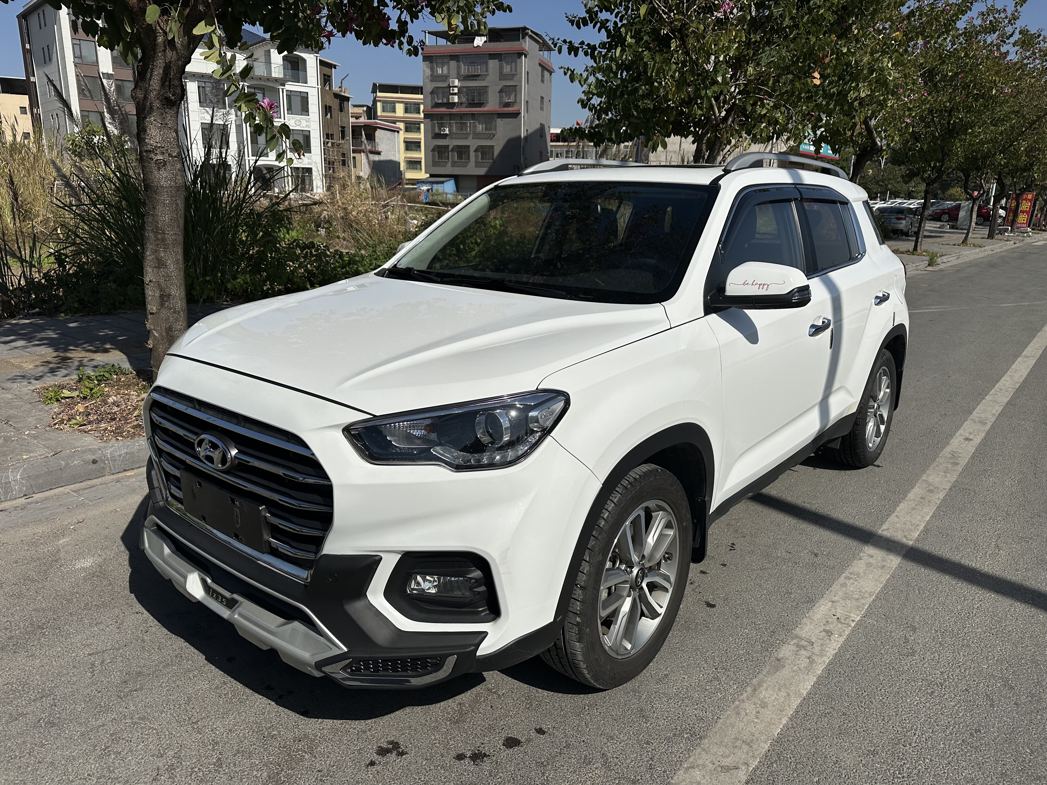 Hyundai ix35 2018 car image #3