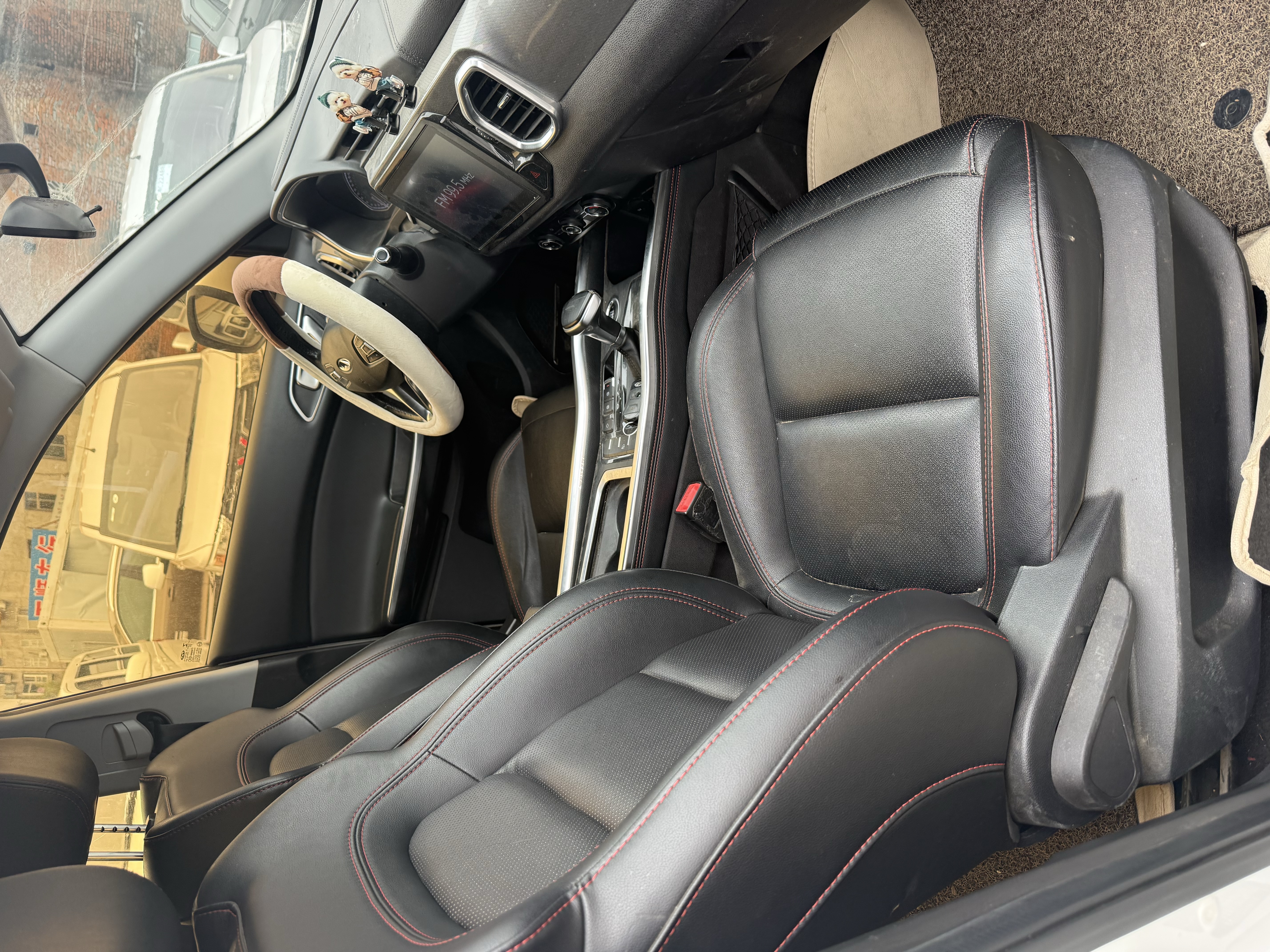 Forthing Tiggo 5x 2017 #3 Forthing Tiggo 5x 2017 car image #3