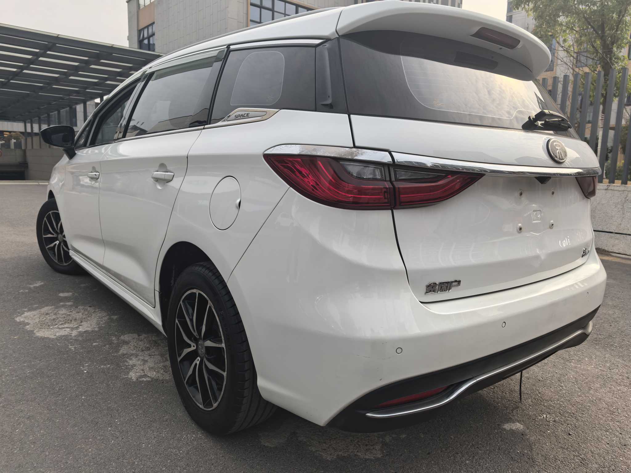 BYD Song MAX 2019 car image #3