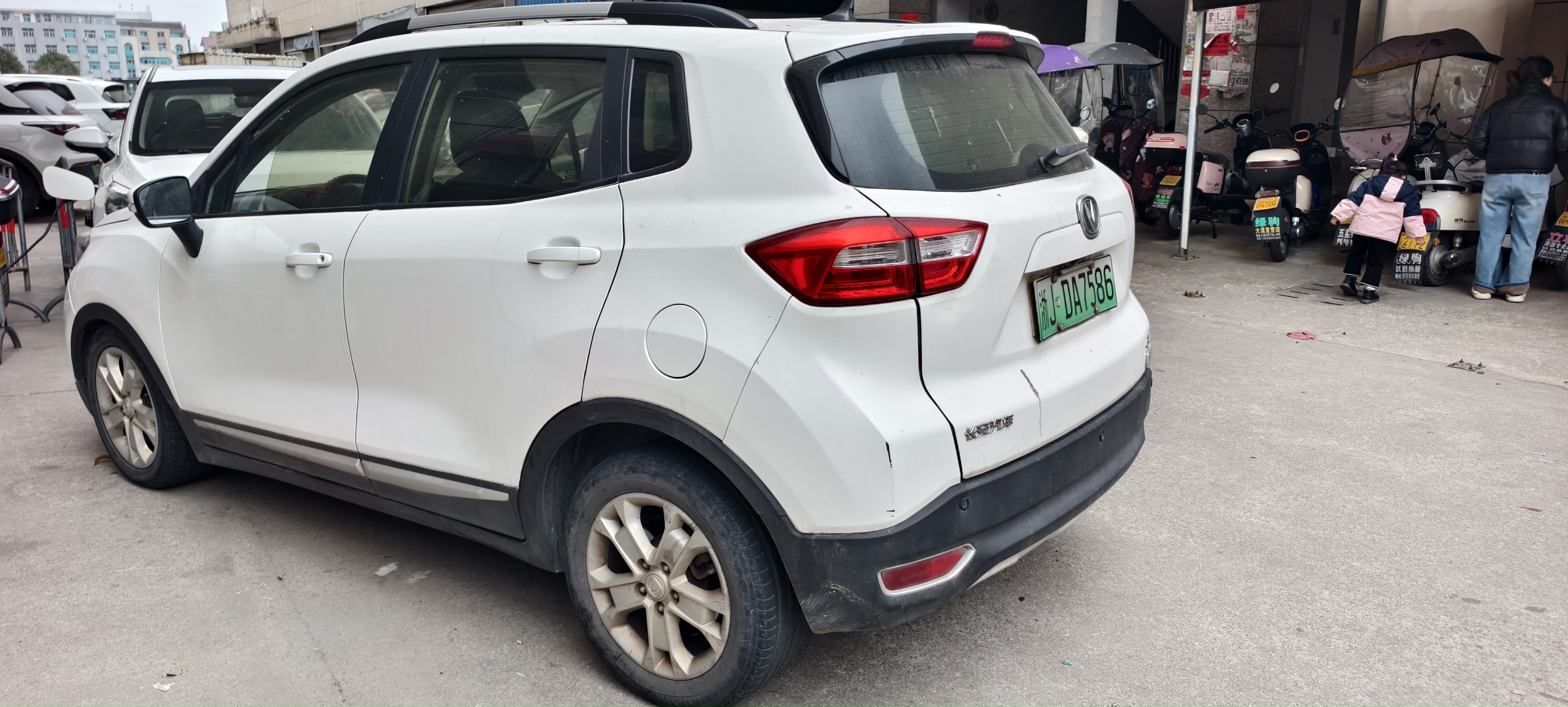 Changan CS15 EV 2018 car image #3