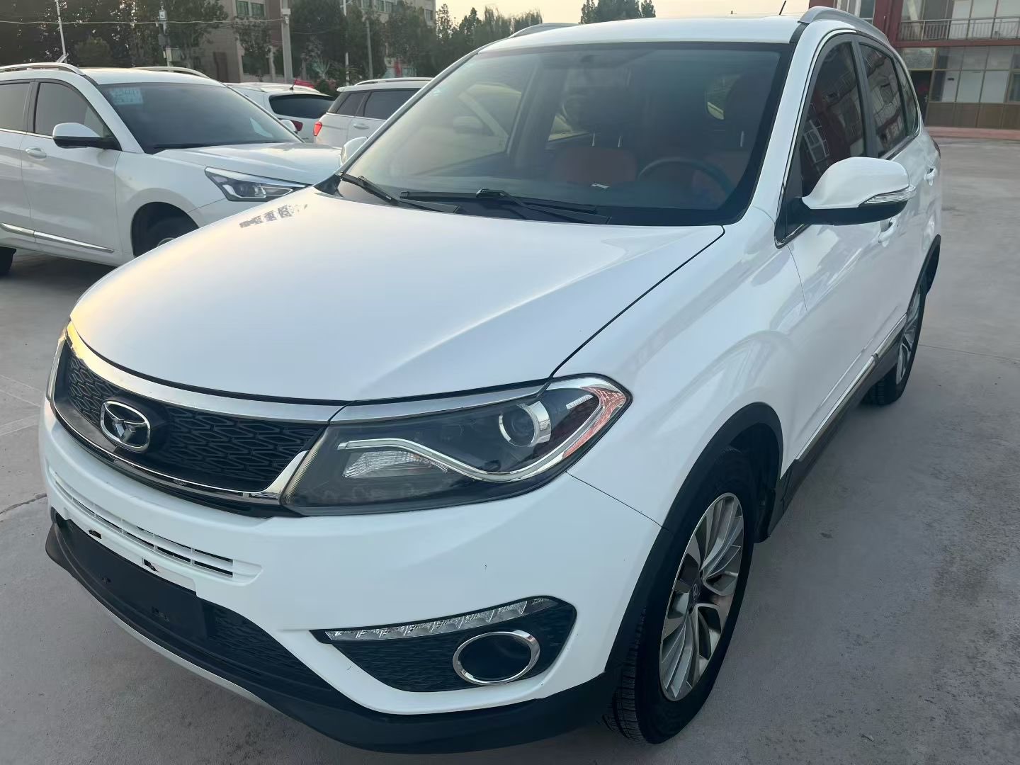 Kaiyi X5 2018 car image #3