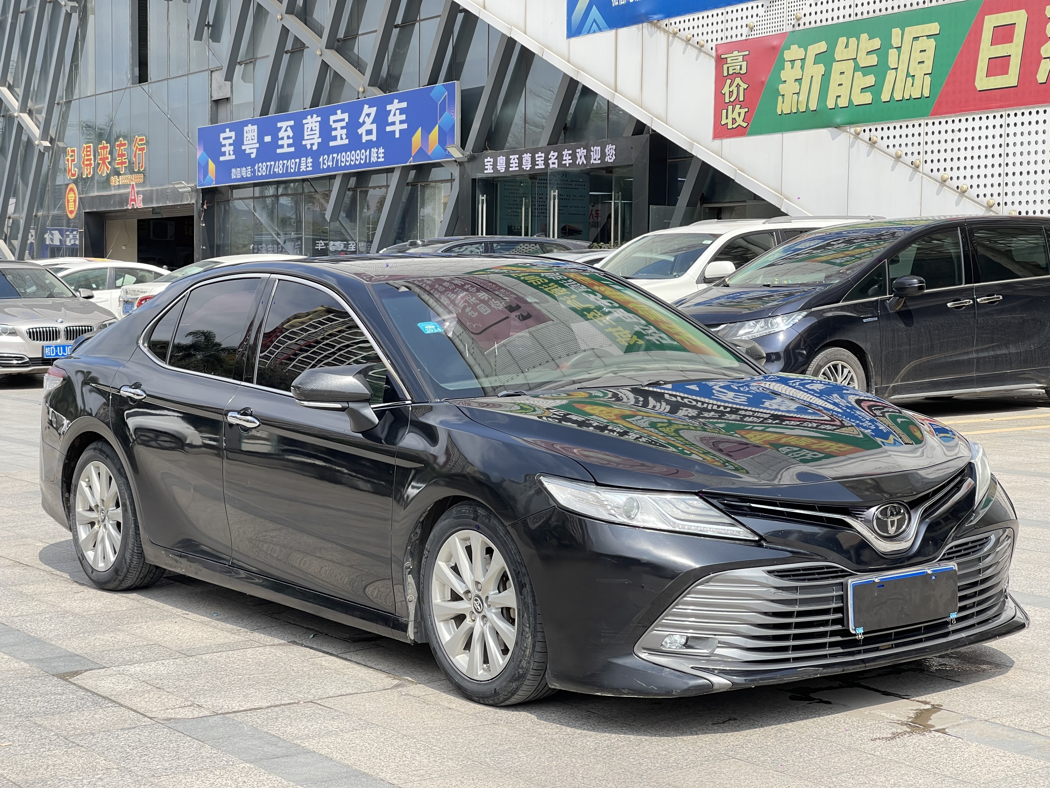 Toyota Camry 2018 immagine di auto #3