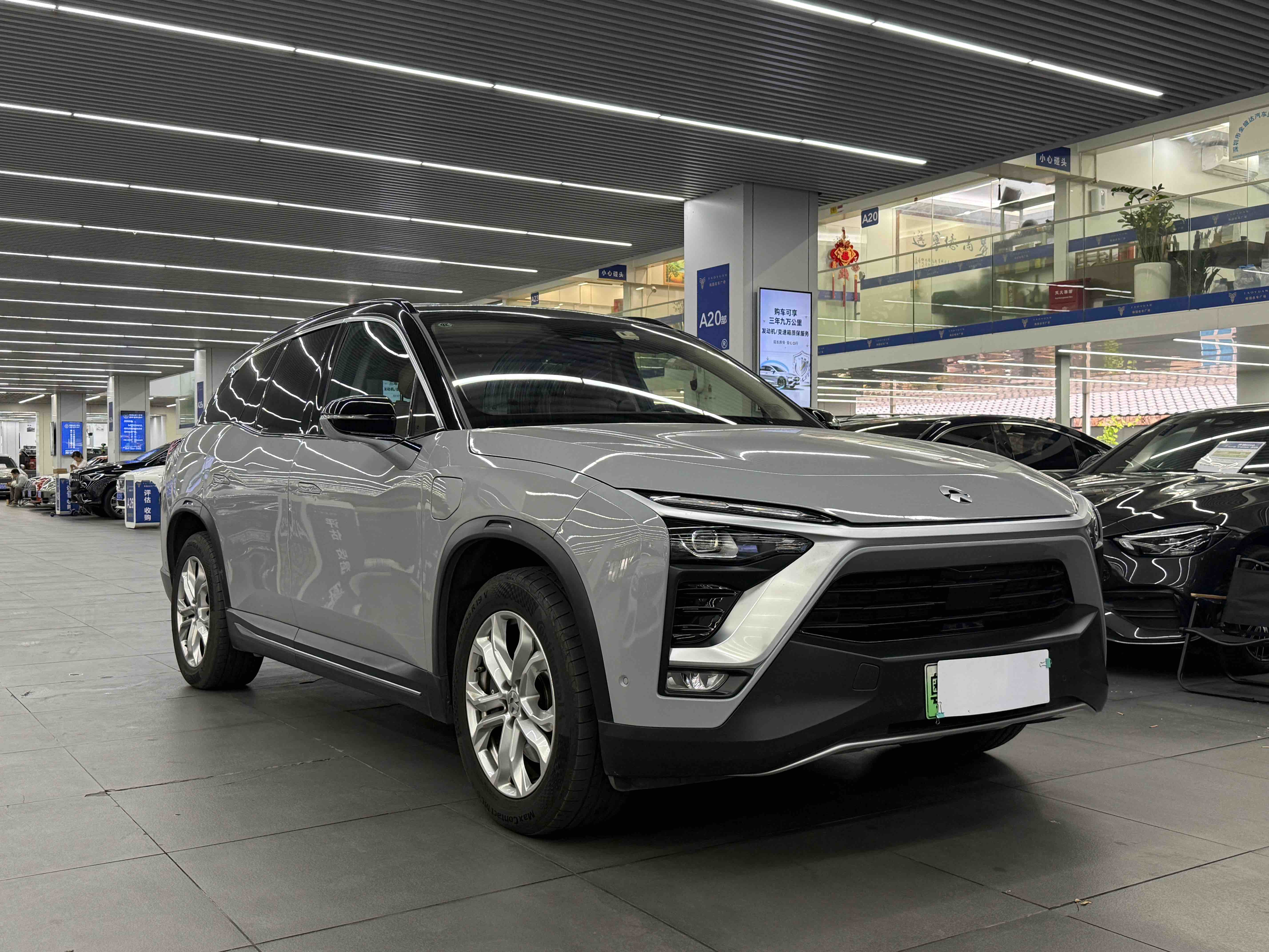 蔚来 蔚来ES8 2019 汽车图片 #3