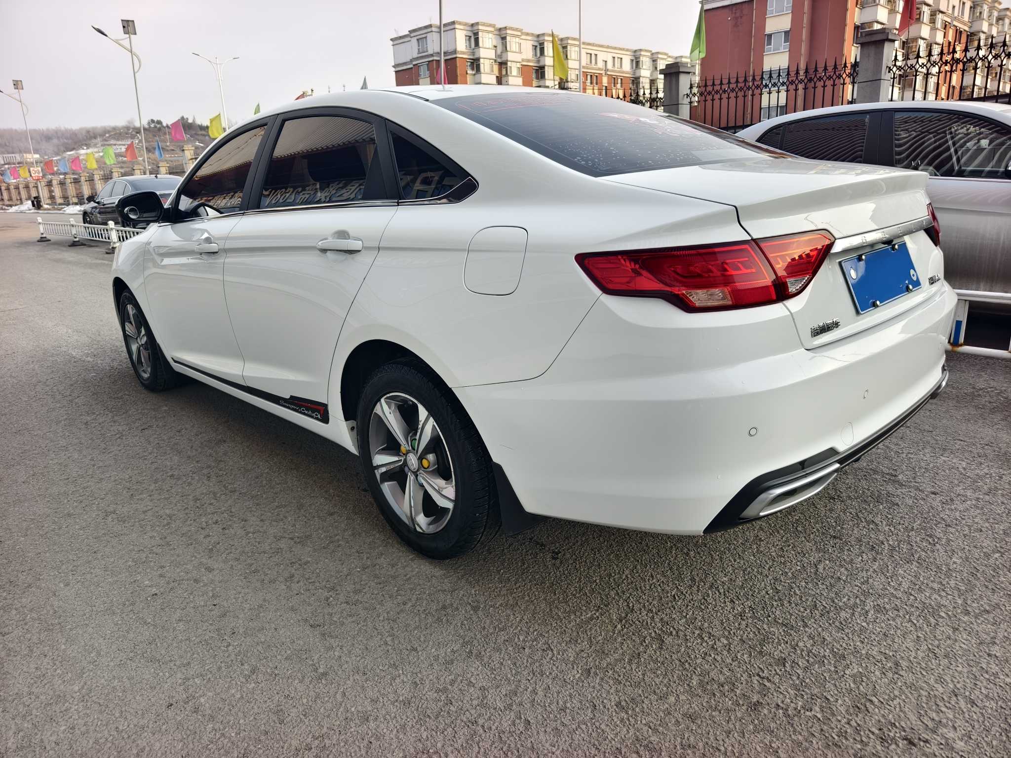 Emgrand GL 2019 car image #3