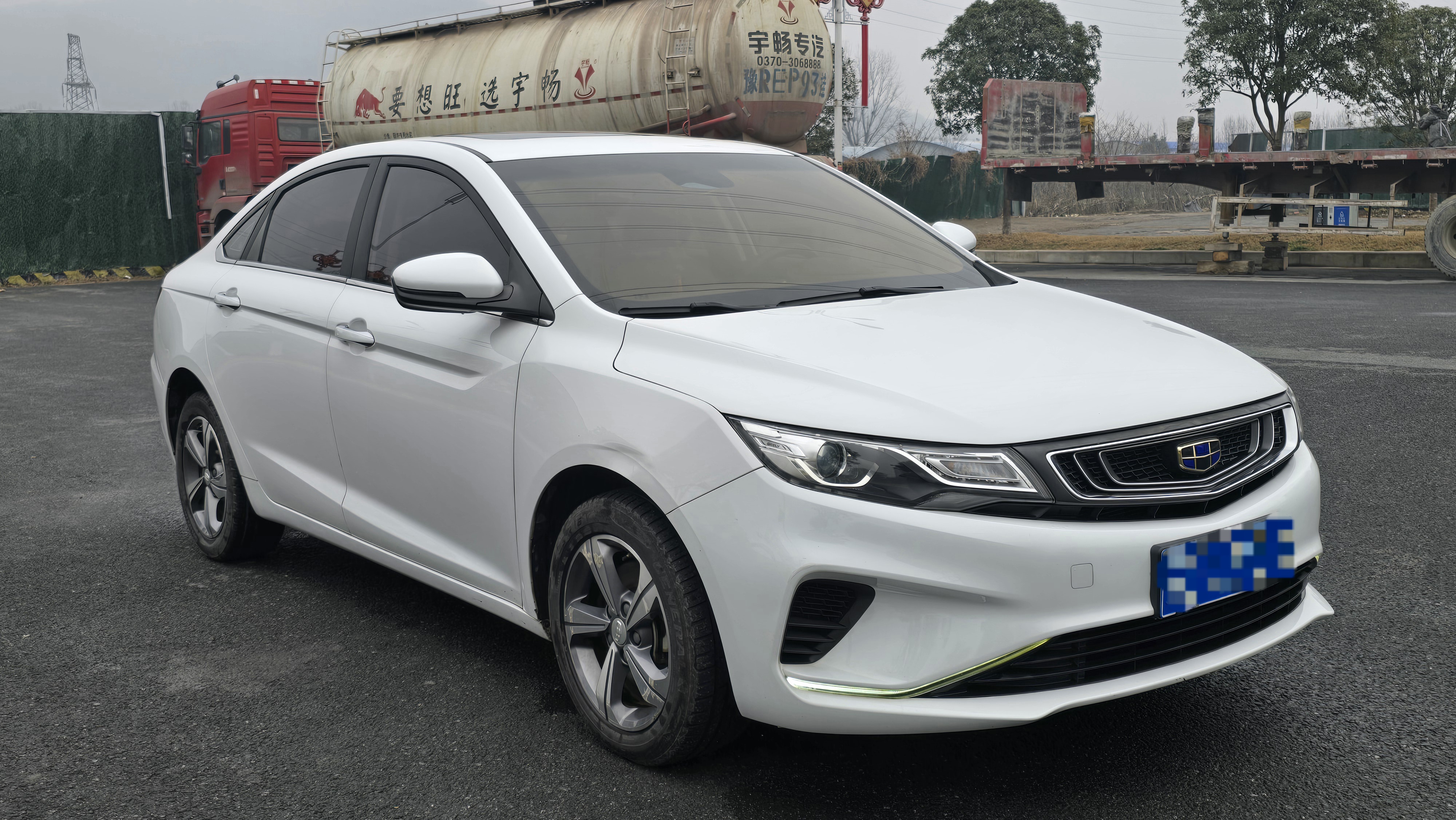 Emgrand GL 2018 #3 Emgrand GL 2018 car image #3