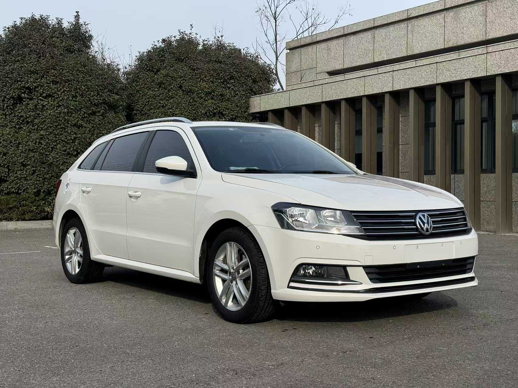 Volkswagen Gran Lavida 2017 صورة سيارة #3