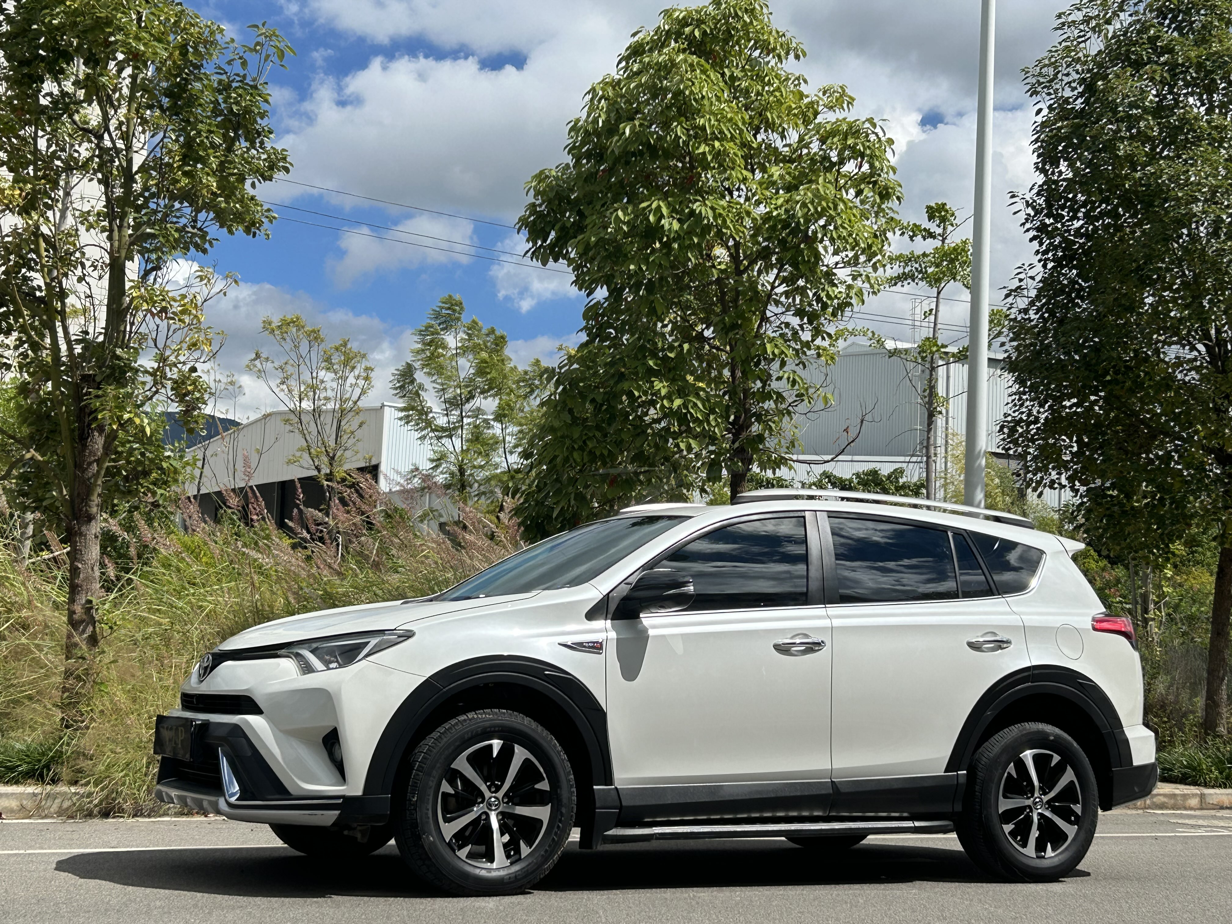 Toyota 2018 car image #3