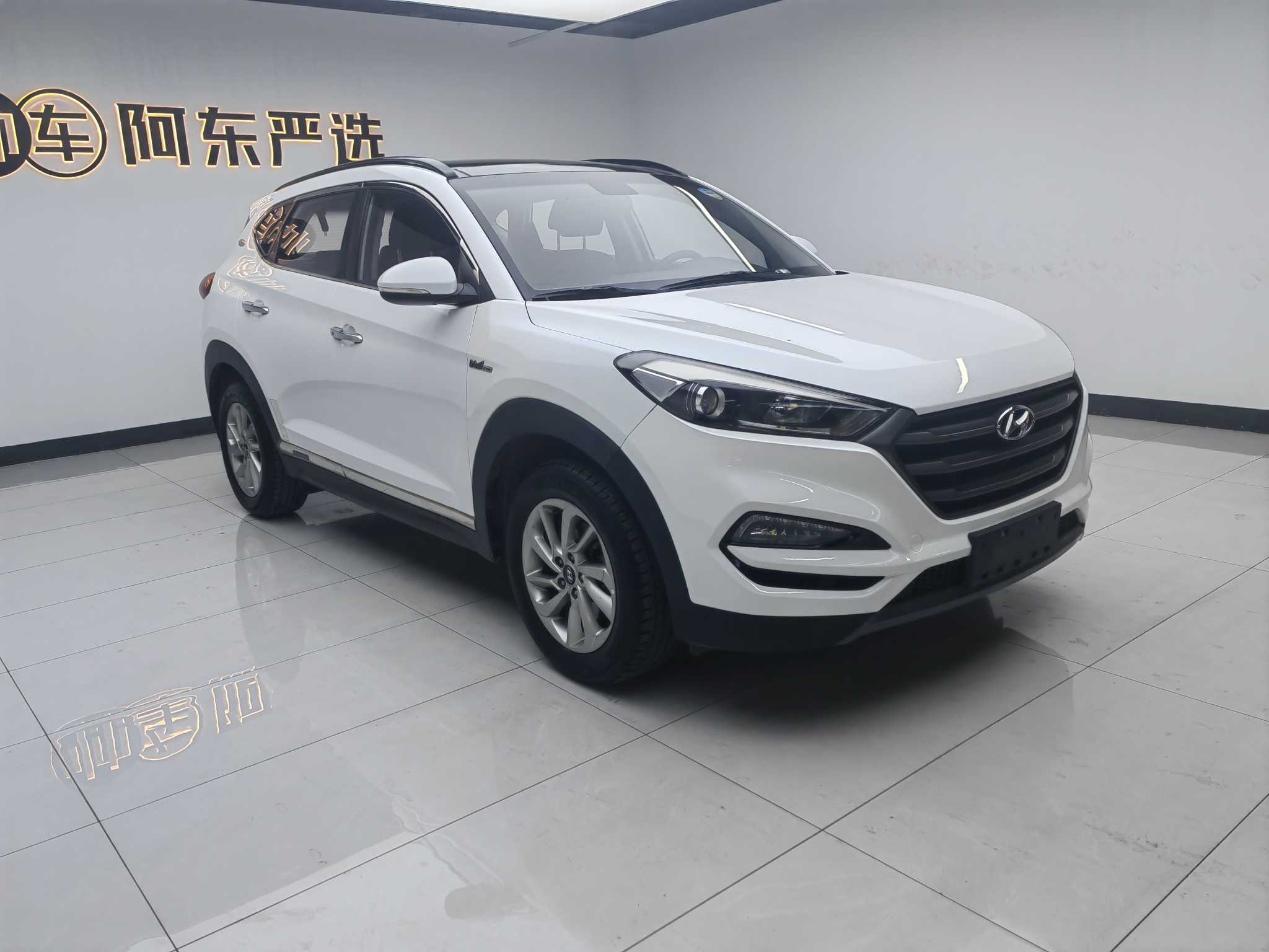 Hyundai Tucson 2018 immagine di auto #3