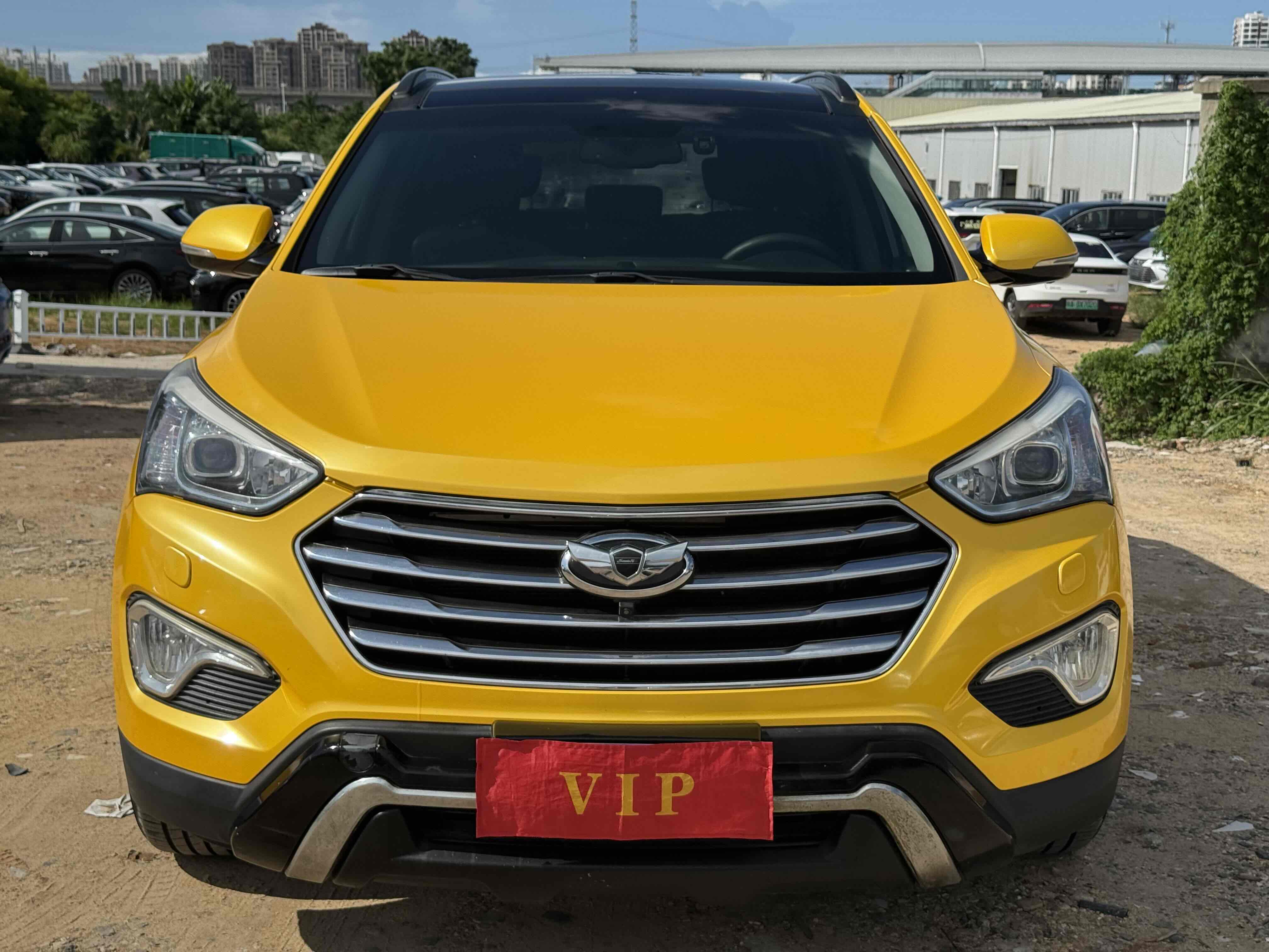 Hyundai Grand Santa Fe 2014 car image #3