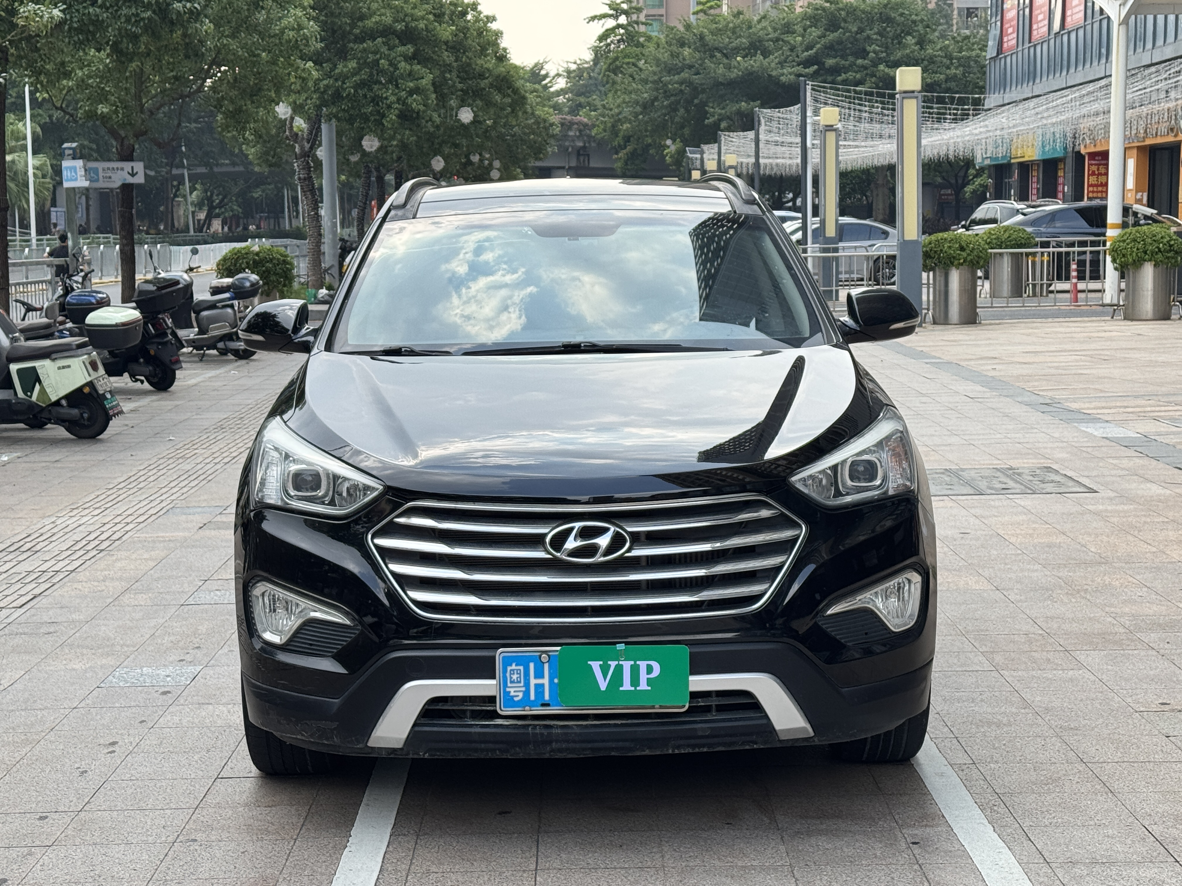 Hyundai Grand Santa Fe 2014 car image #3