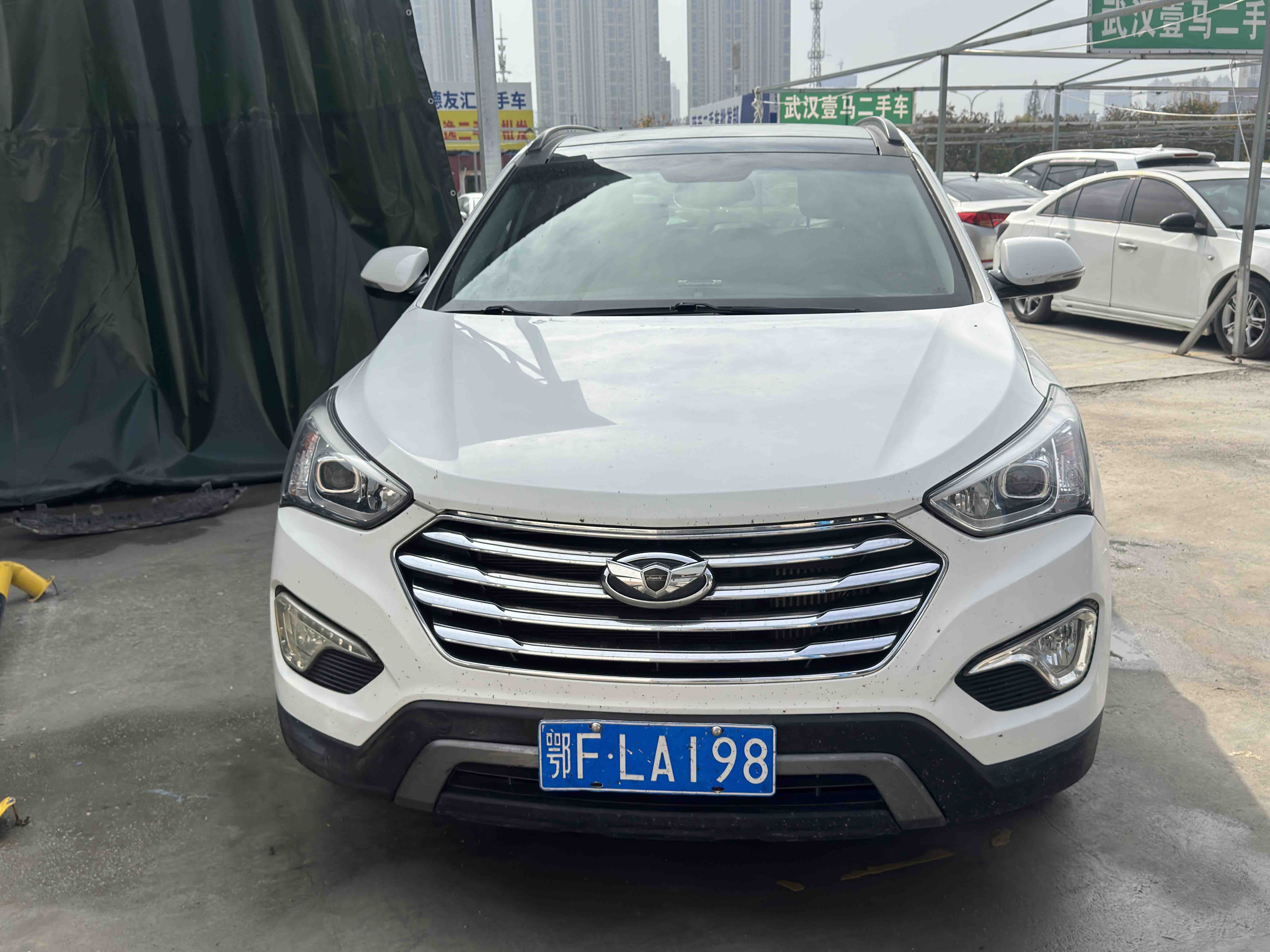 Hyundai Grand Santa Fe 2014 car image #3