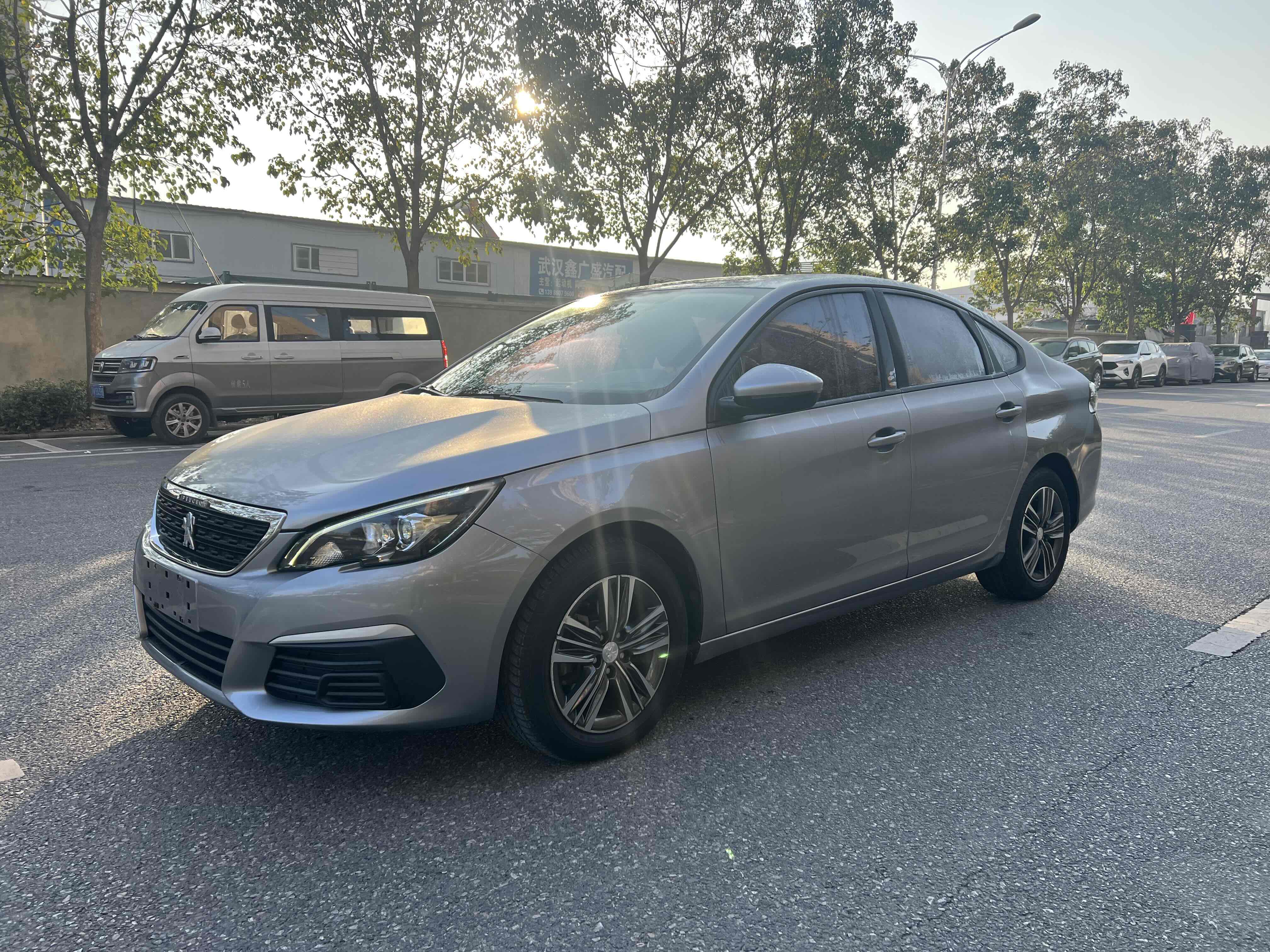 Peugeot 308 2018 #3 Peugeot 308 2018 car image #3