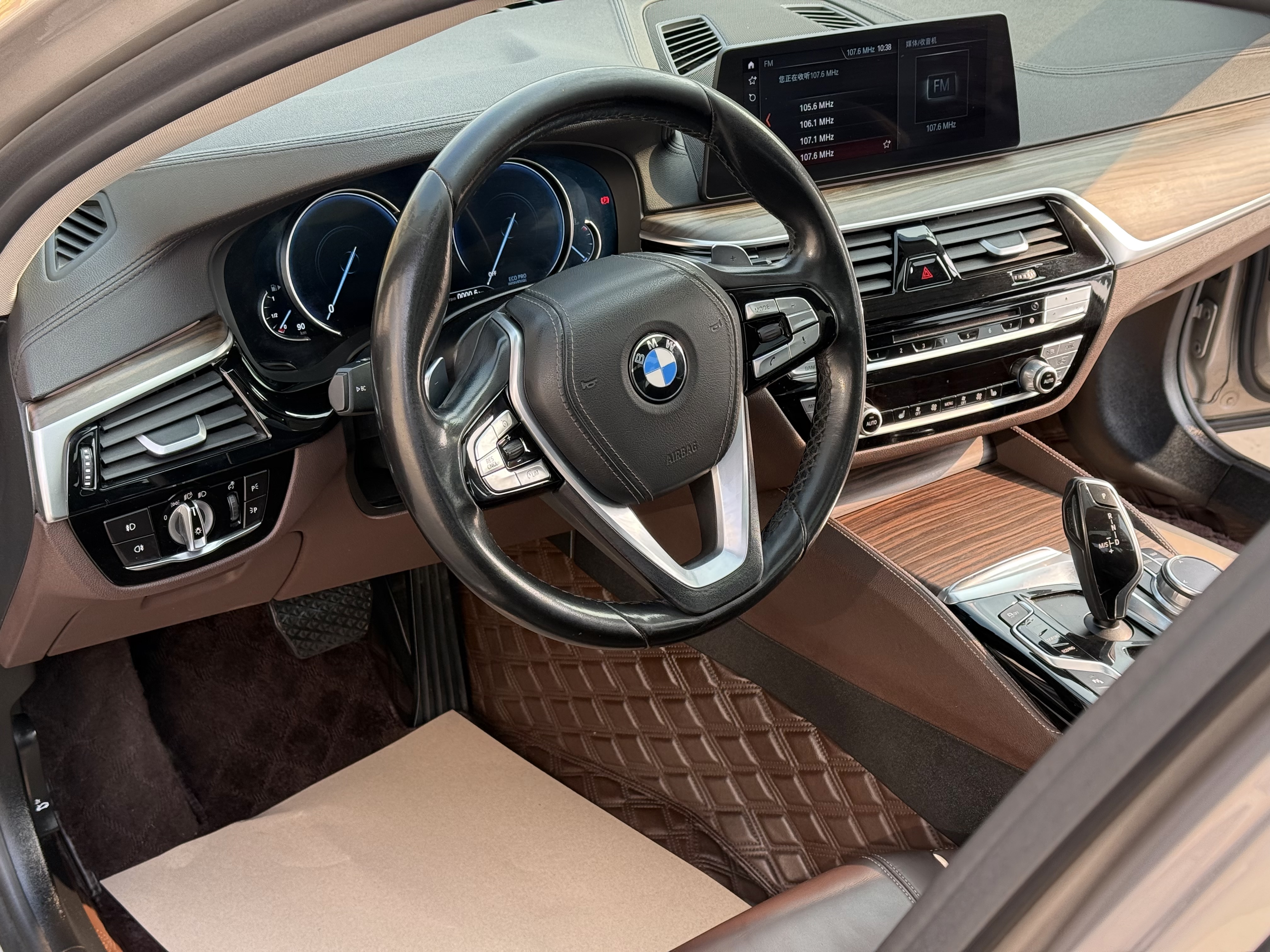 BMW 5 Series 2018 #3 BMW 5 Series 2018 car image #3