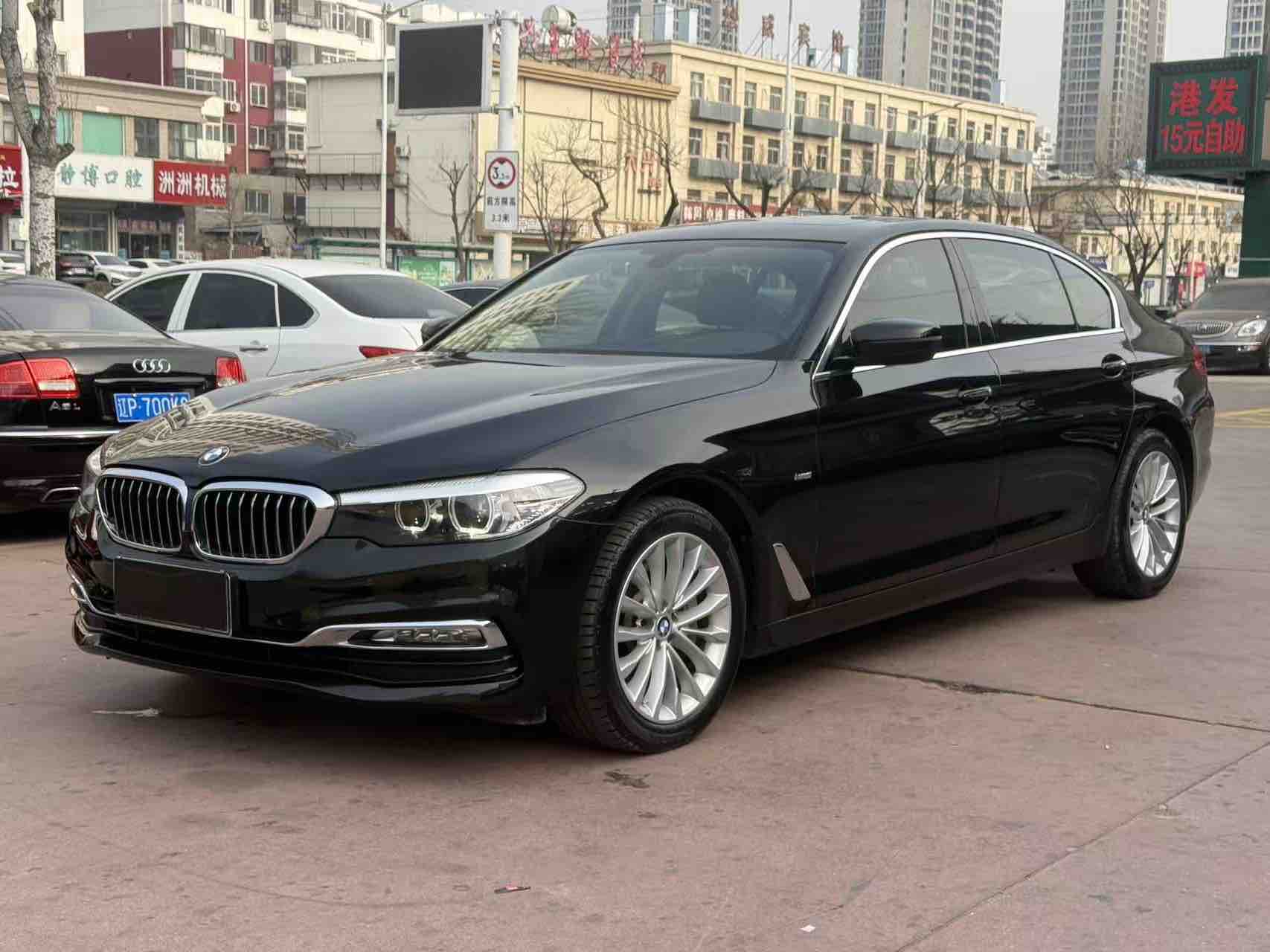 BMW 5 Series 2018 car image #3