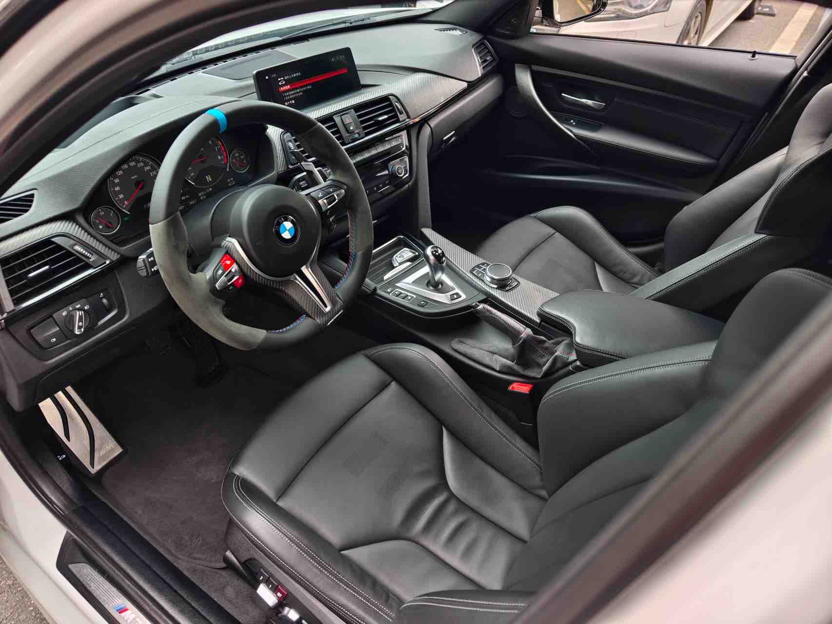 BMW M3 2017 изображение автомобиля #3