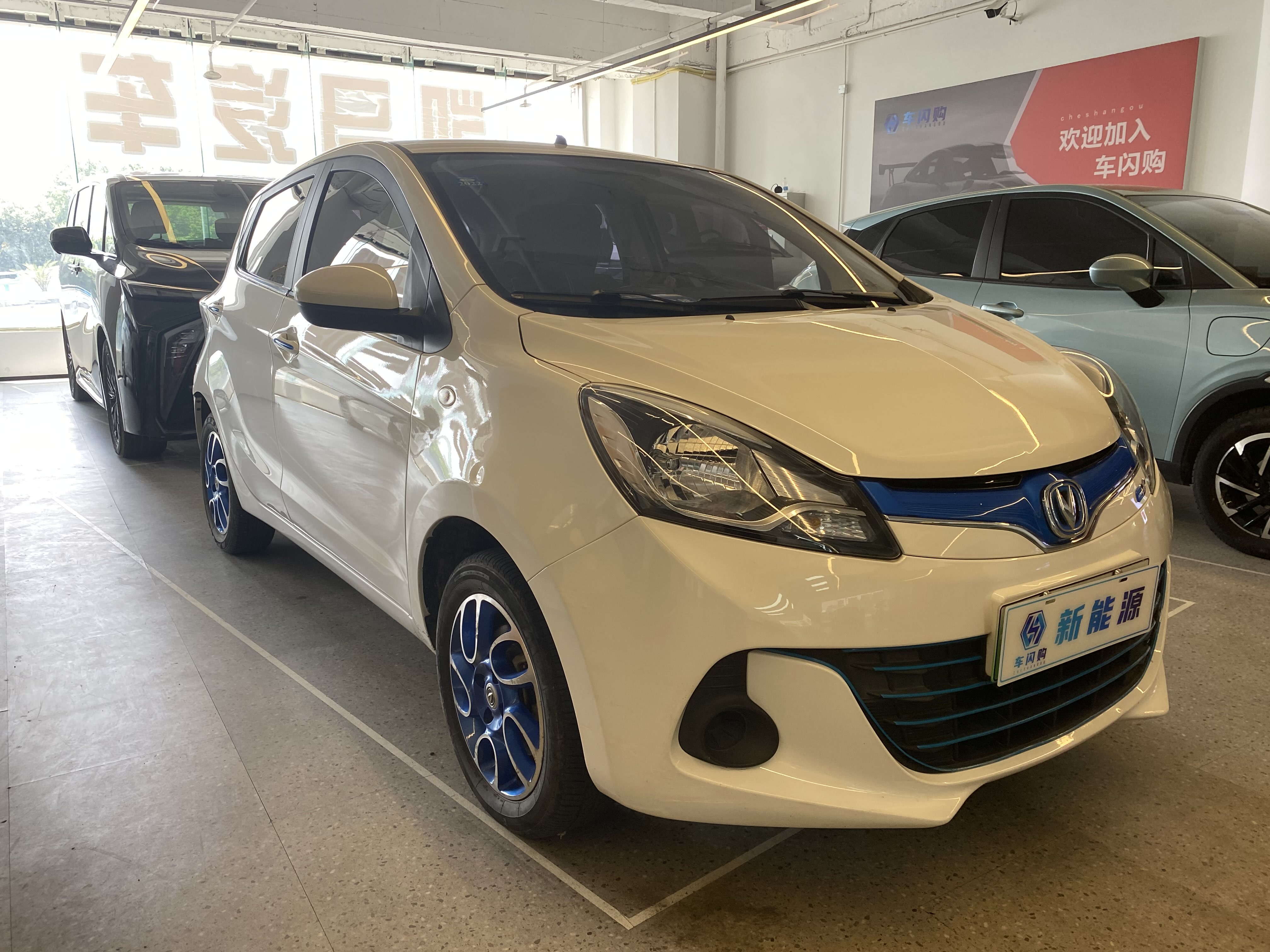 Changan BenBen EV 2018 изображение автомобиля #3