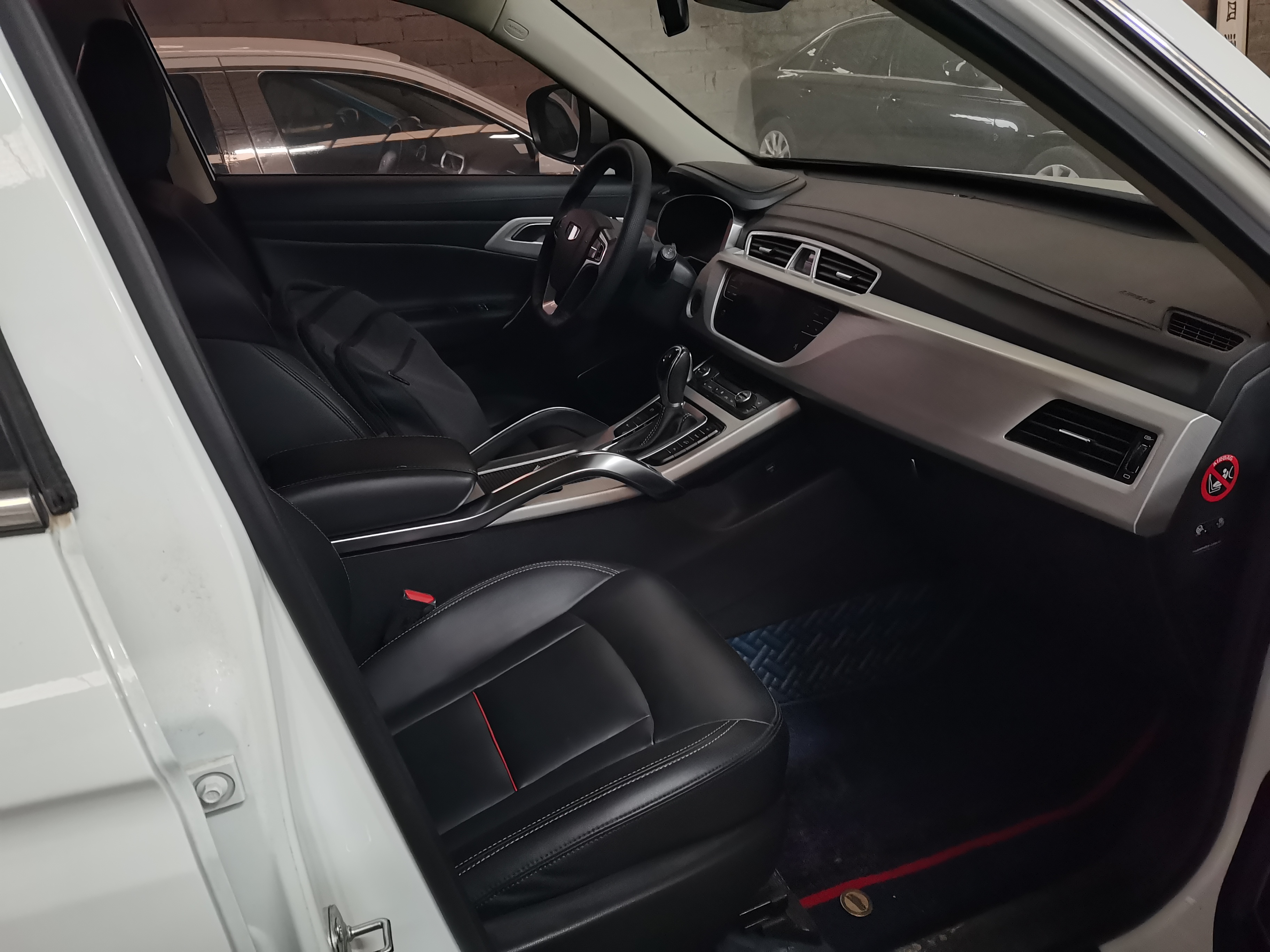 GEELY Boyue 2018 imagem de carro #3