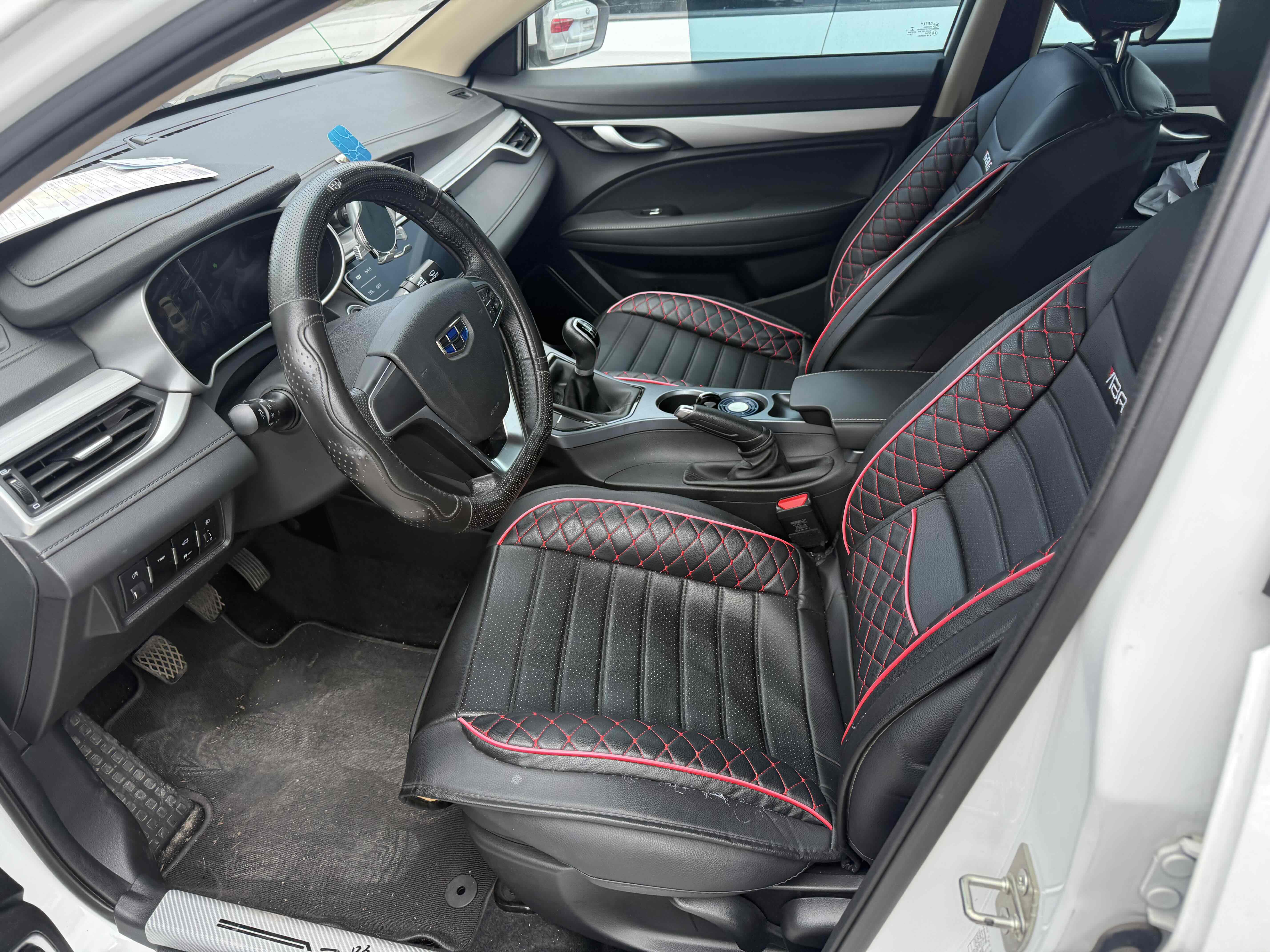 Emgrand 2019 #3 Emgrand 2019 car image #3