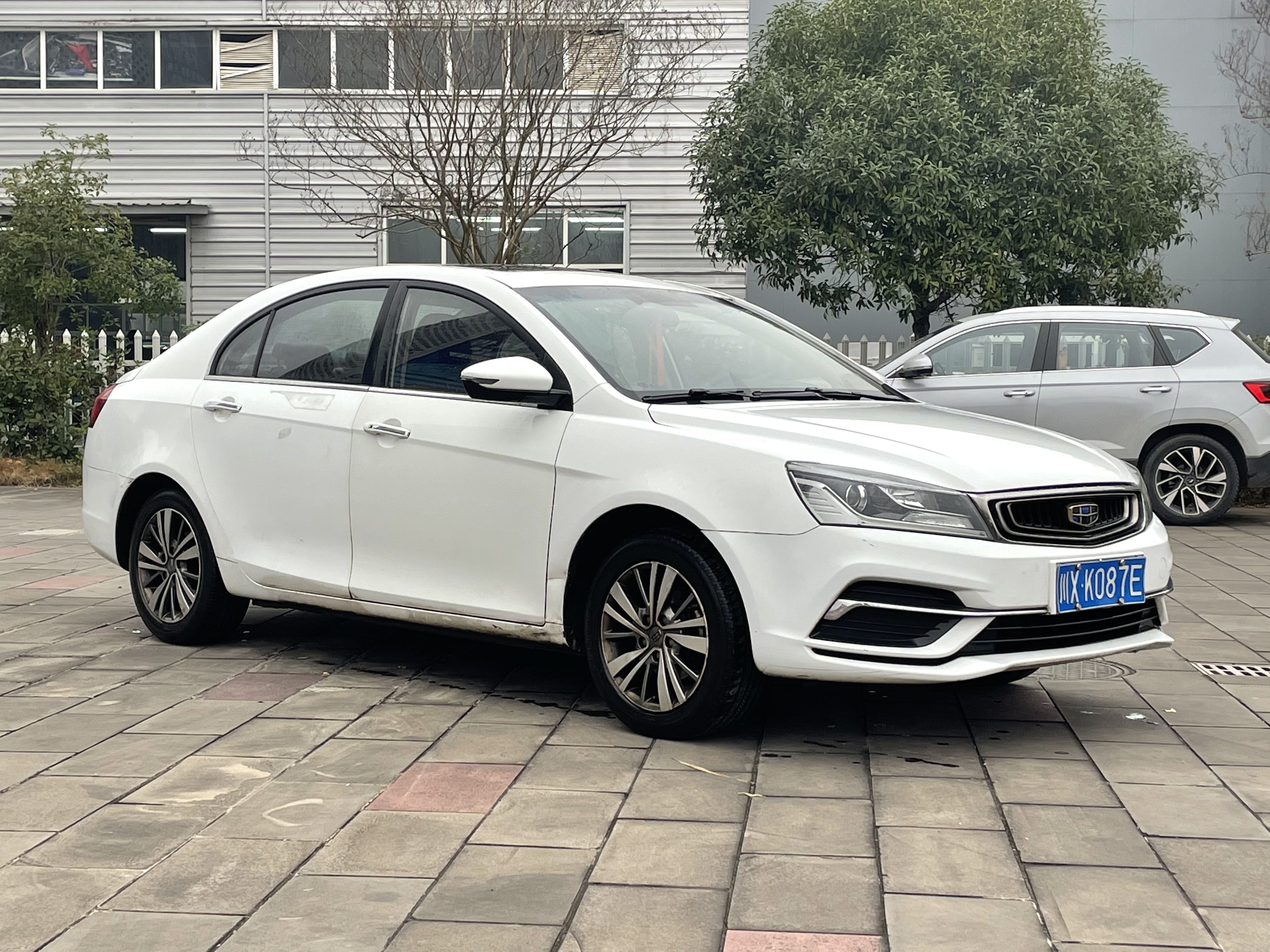 GEELY Emgrand 2019 #3 GEELY Emgrand 2019 car image #3