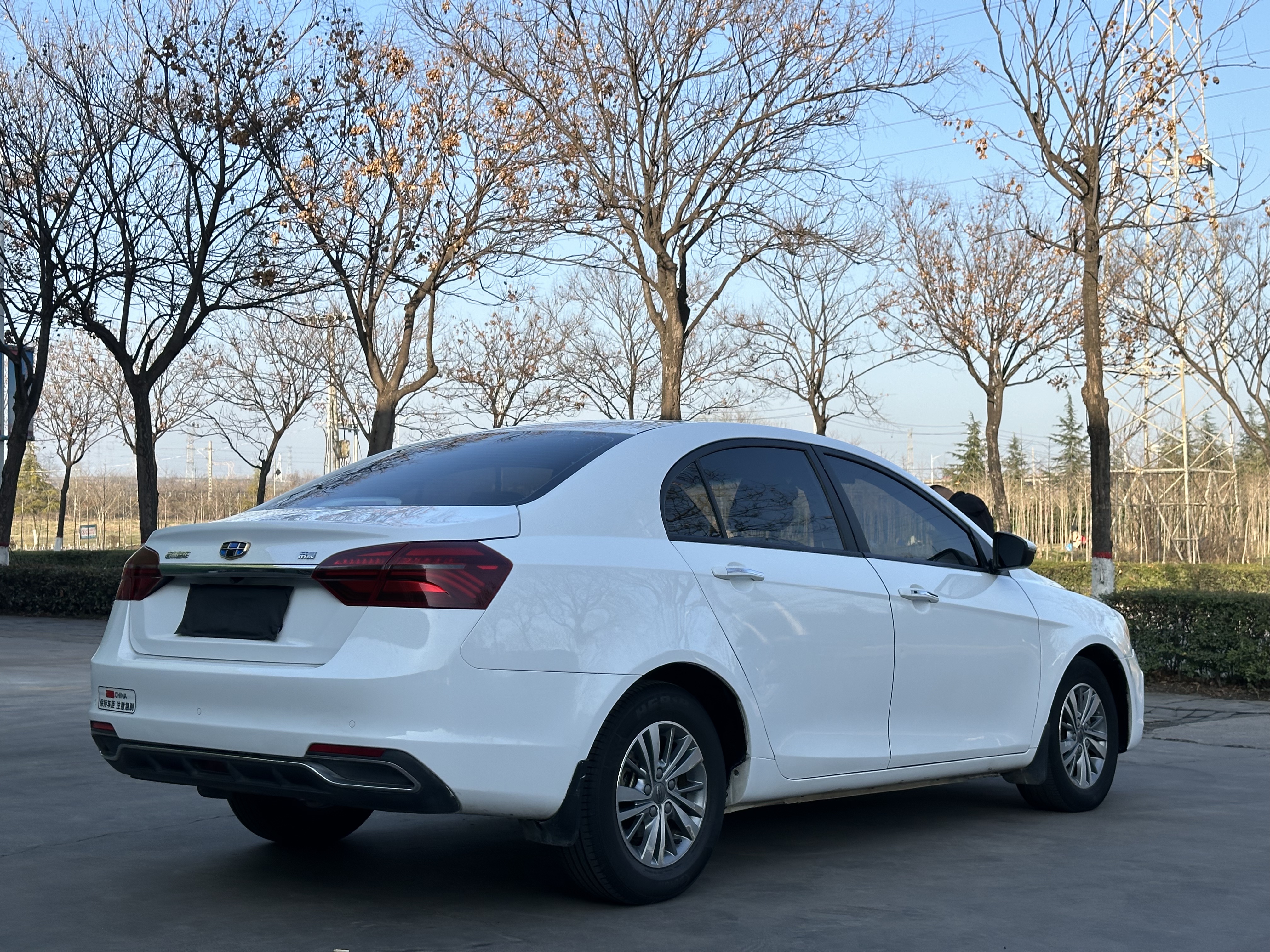 GEELY Emgrand 2018 car image #3
