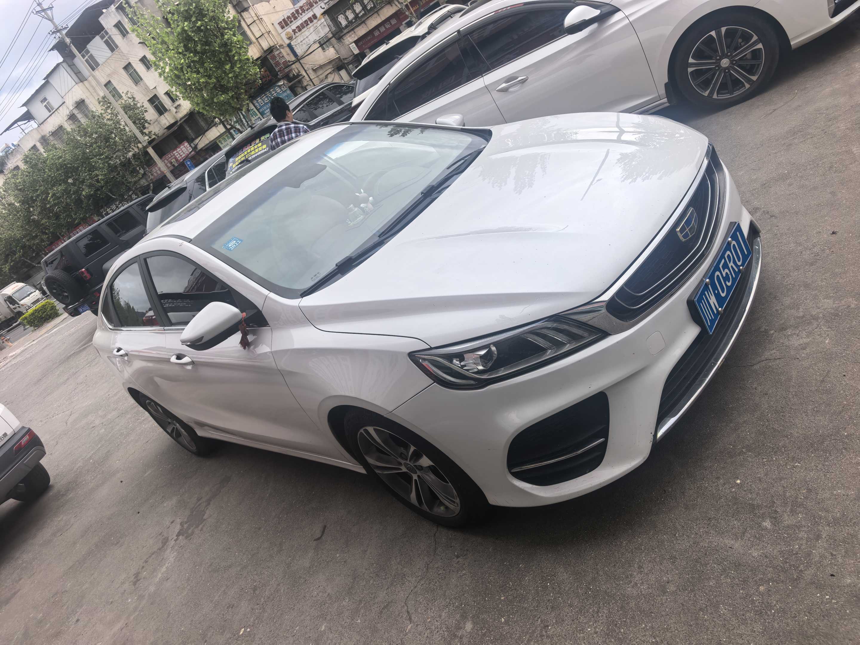 Emgrand 2018 #3 Emgrand 2018 car image #3