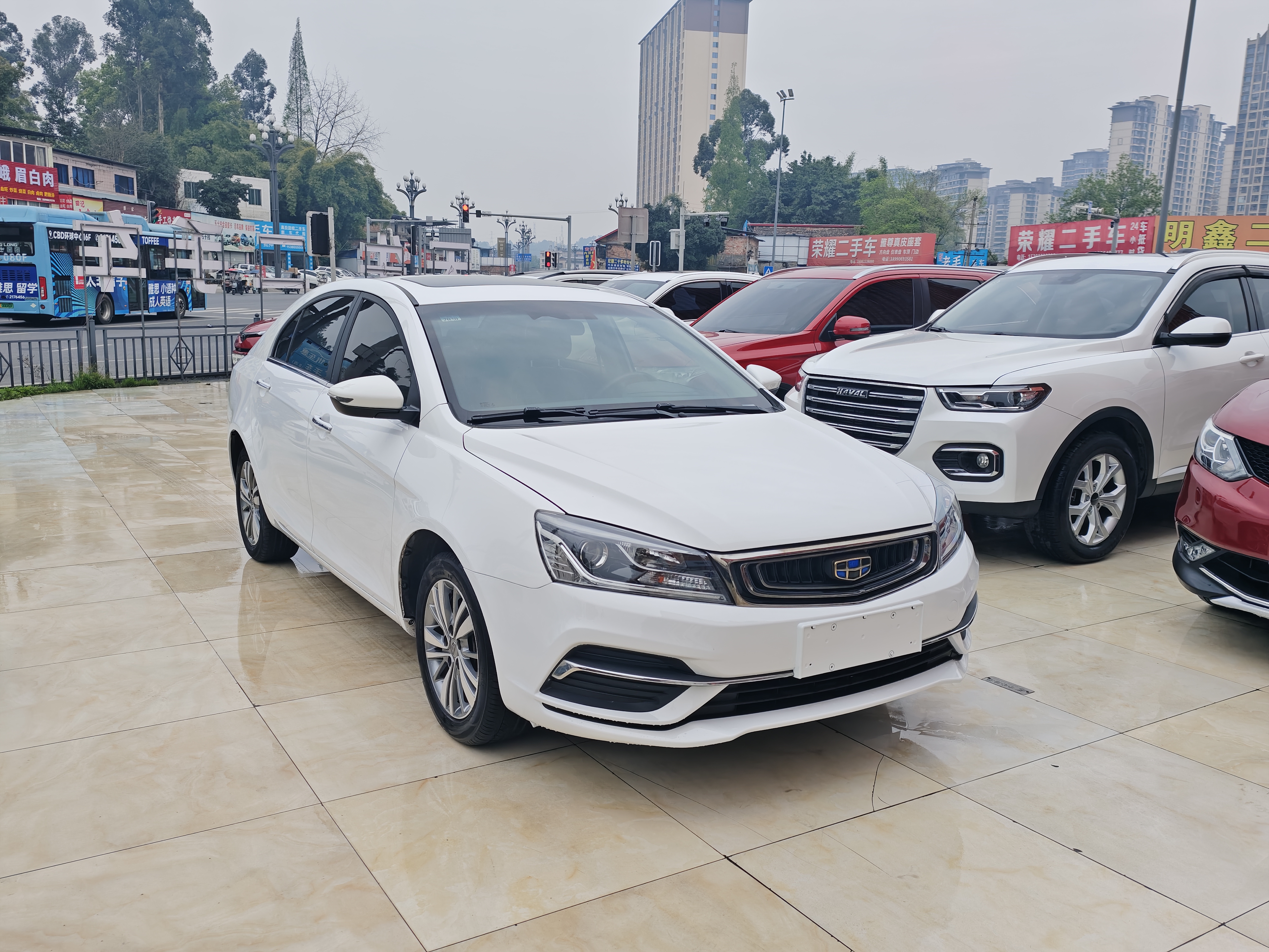 Emgrand 2018 #3 Emgrand 2018 car image #3