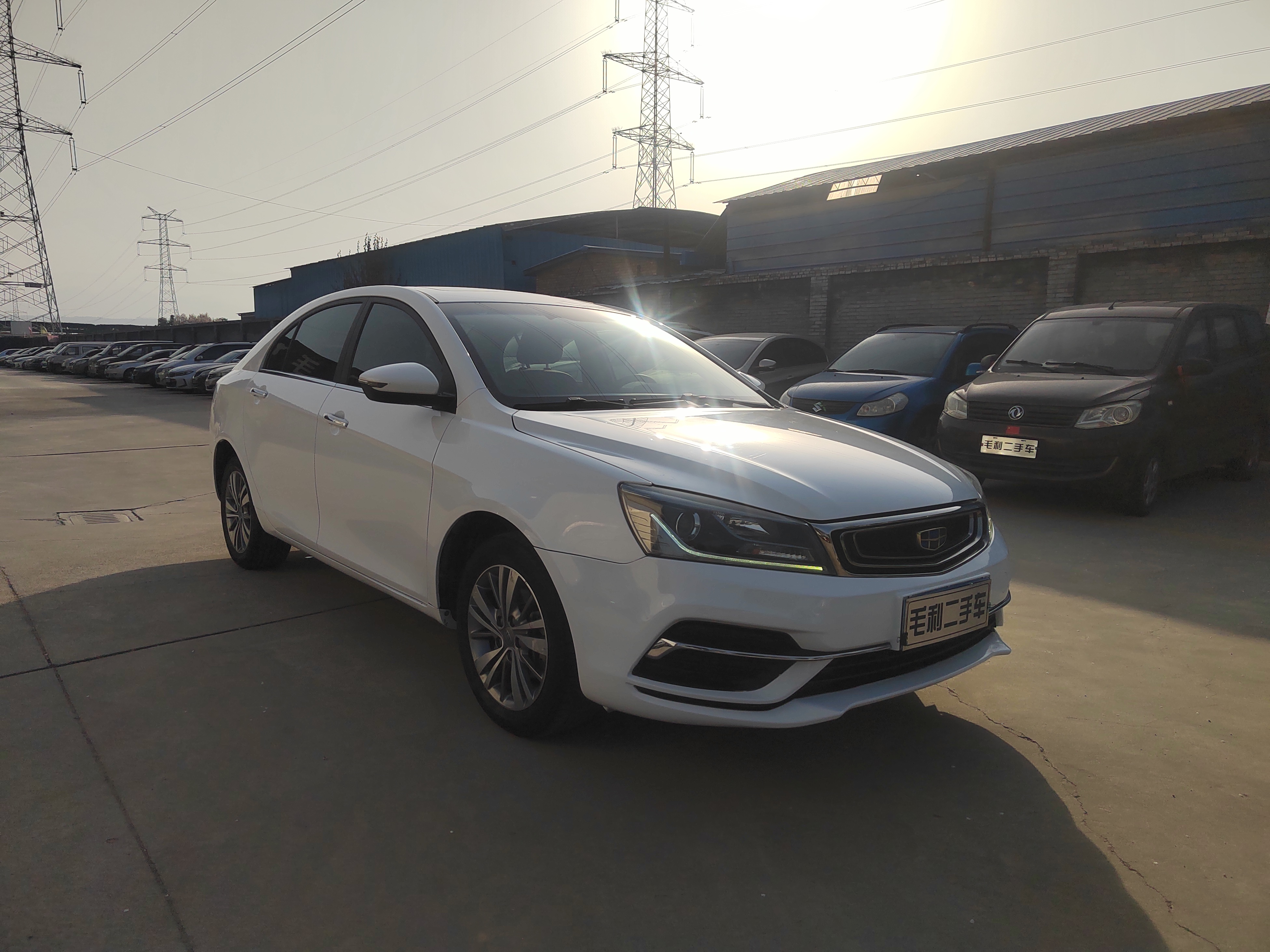 Emgrand 2018 #3 Emgrand 2018 car image #3