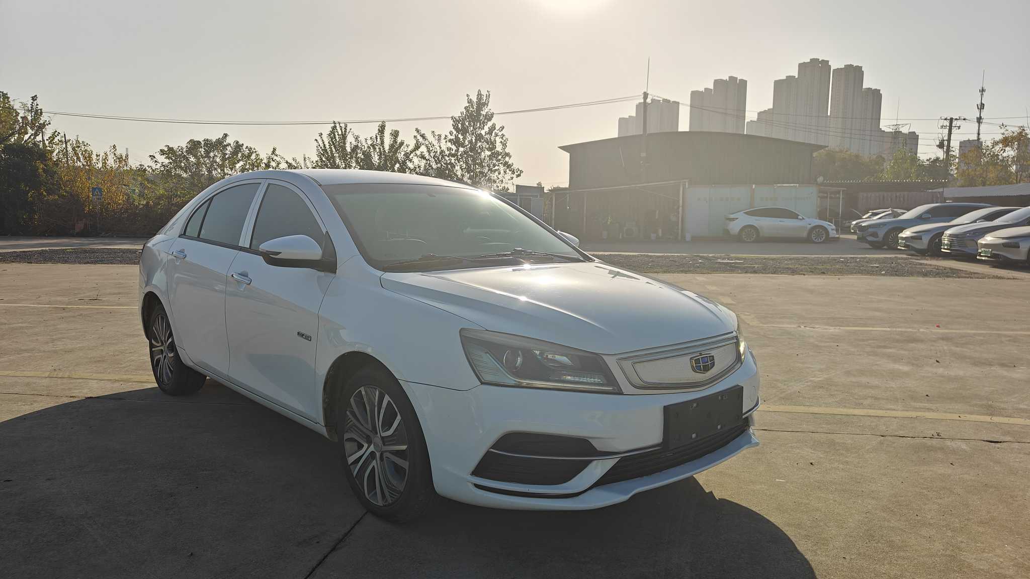 GEELY Emgrand New Energy 2018 #3 GEELY Emgrand New Energy 2018 immagine di auto #3