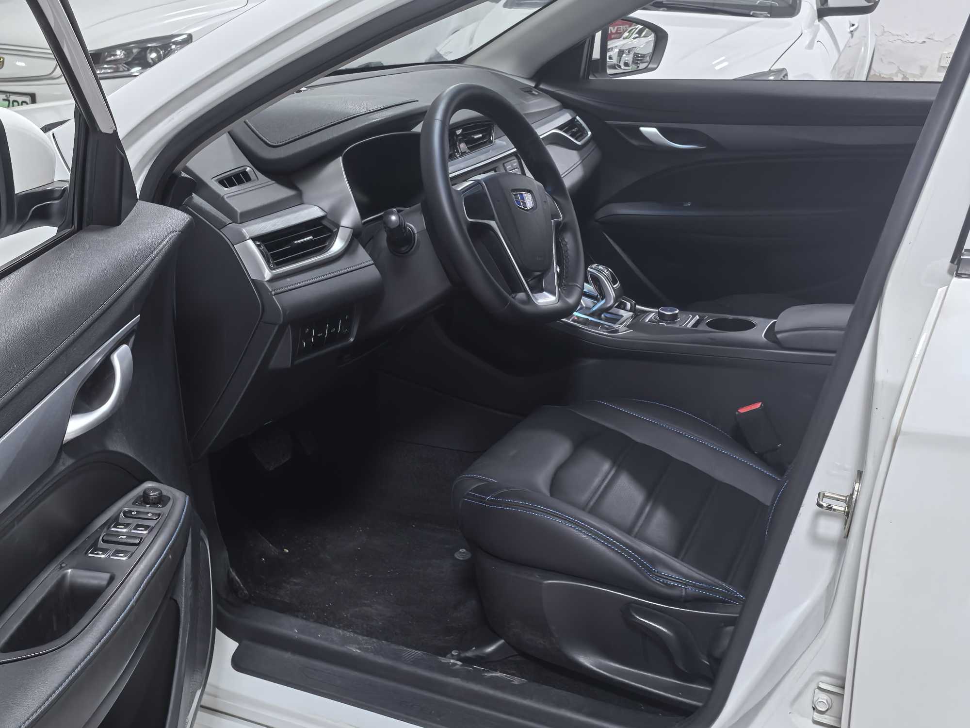 GEELY Emgrand New Energy 2019 #3 GEELY Emgrand New Energy 2019 car image #3