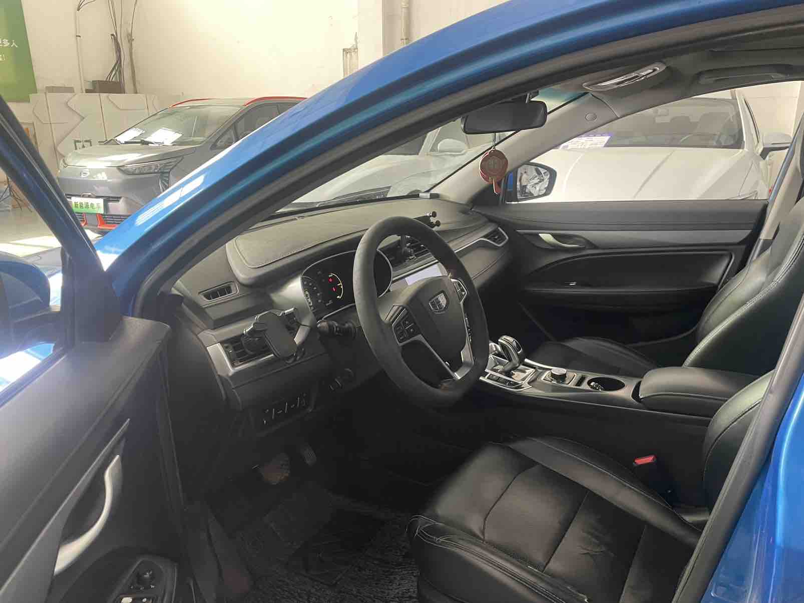 GEELY Emgrand New Energy 2019 car image #3