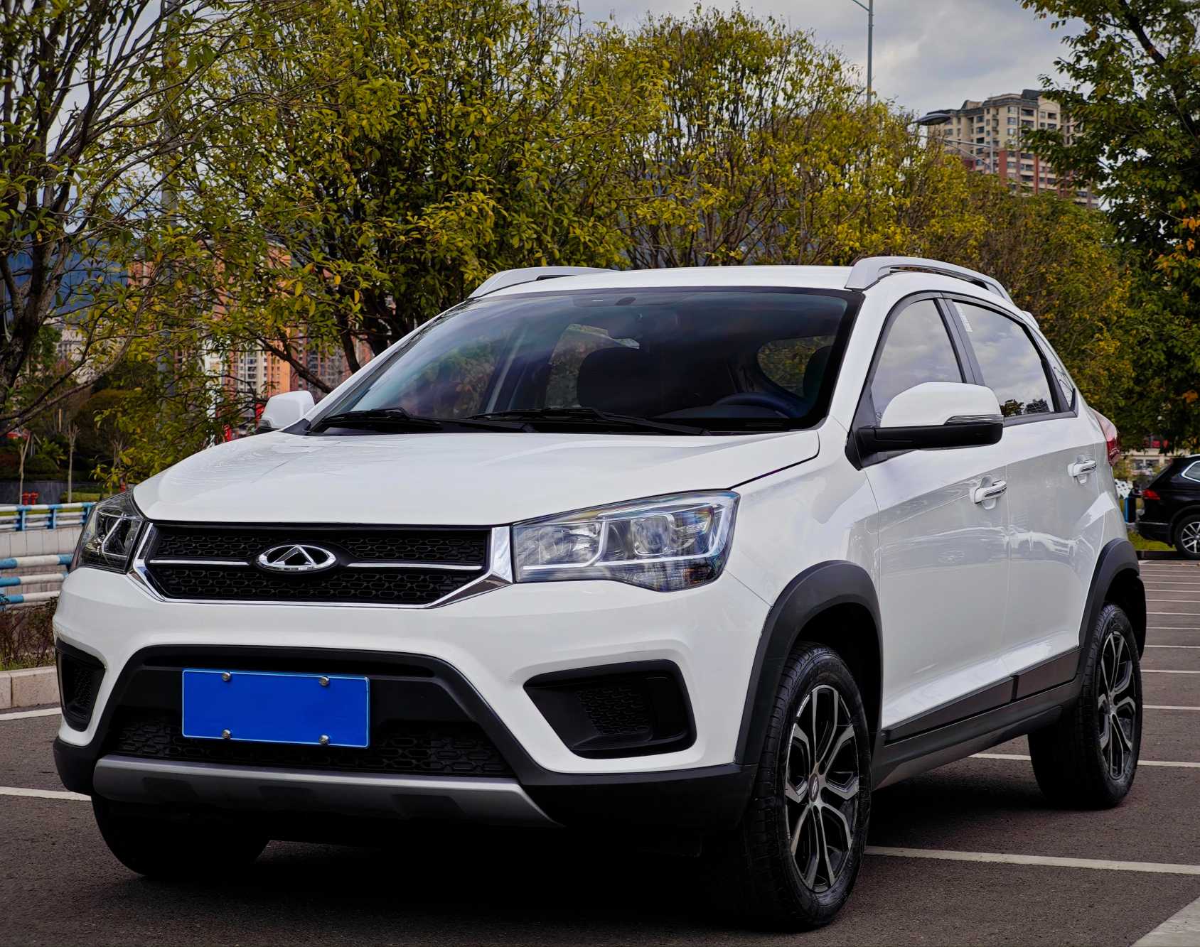 Chery Tiggo 3x 2018 car image #3