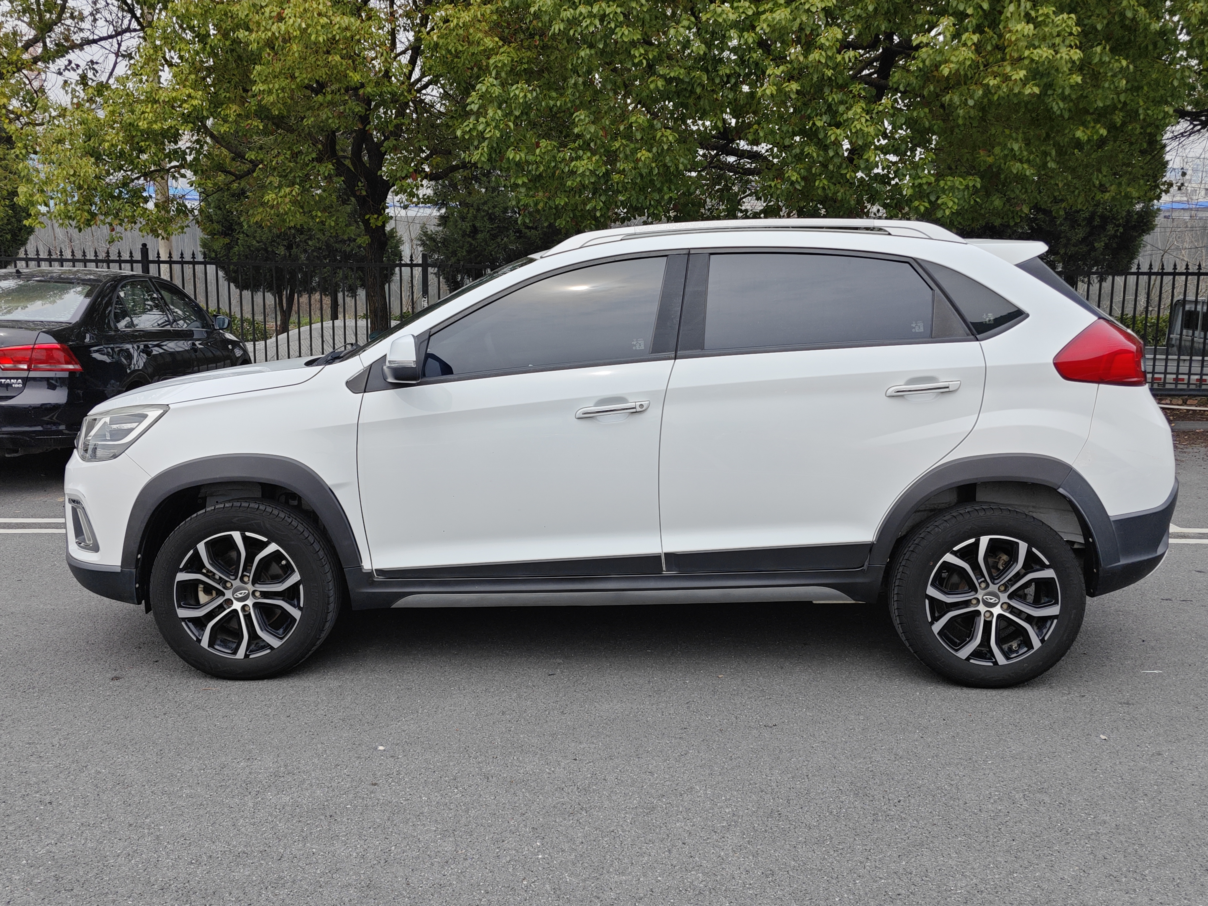 Chery Tiggo 3x 2019 car image #3