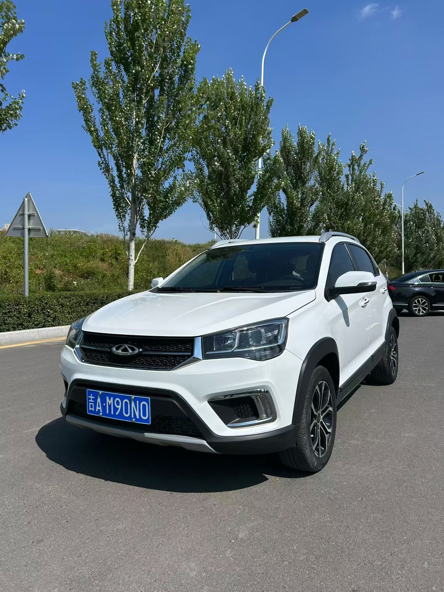 Chery Tiggo 3x 2018 car image #3