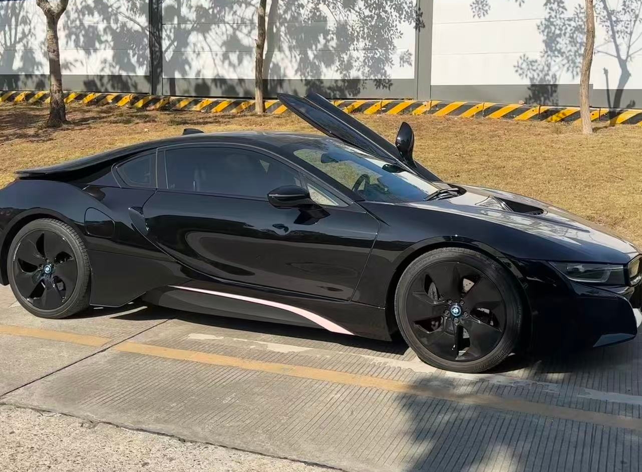 BMW i8 2017 car image #3