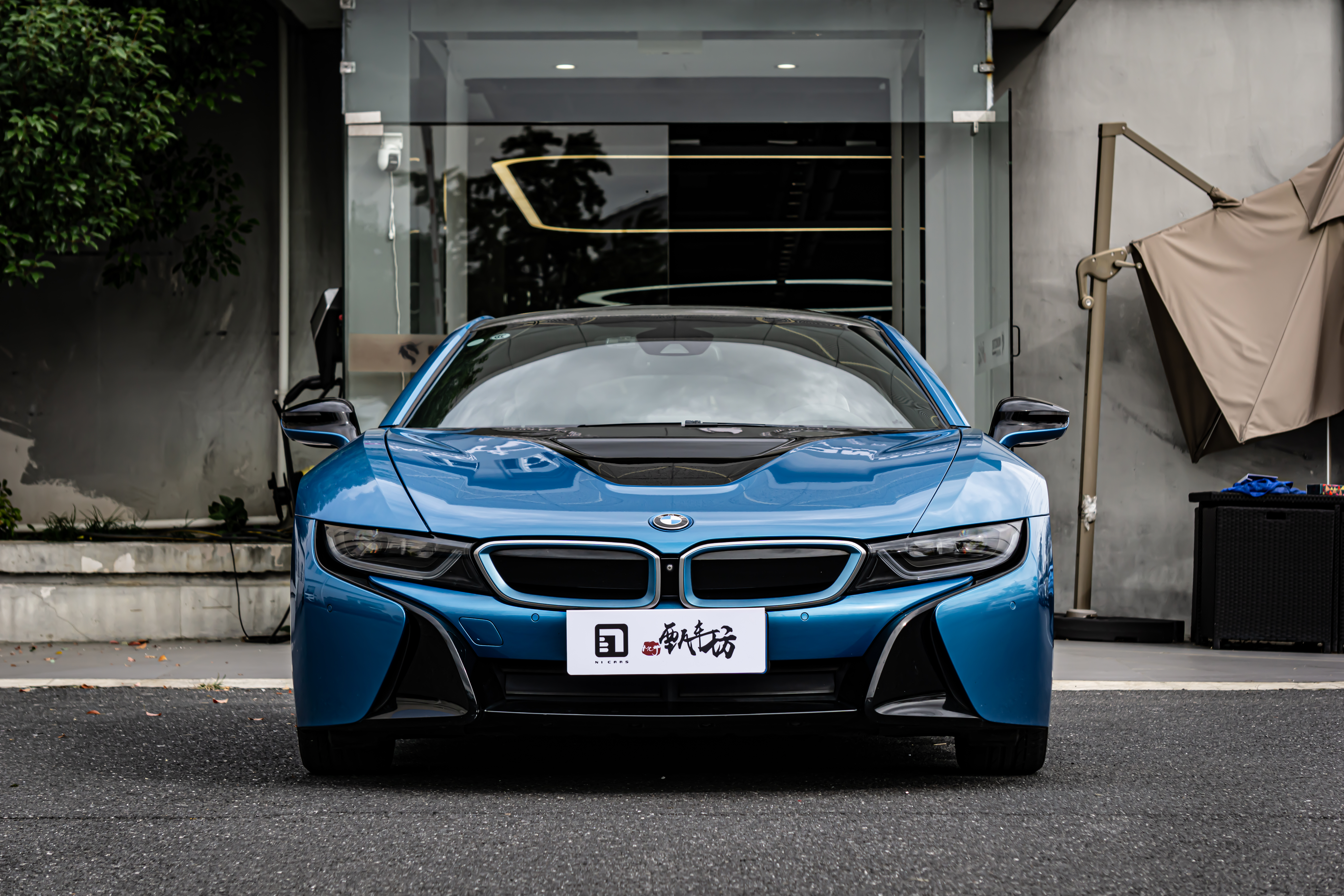 BMW i8 2015 car image #3