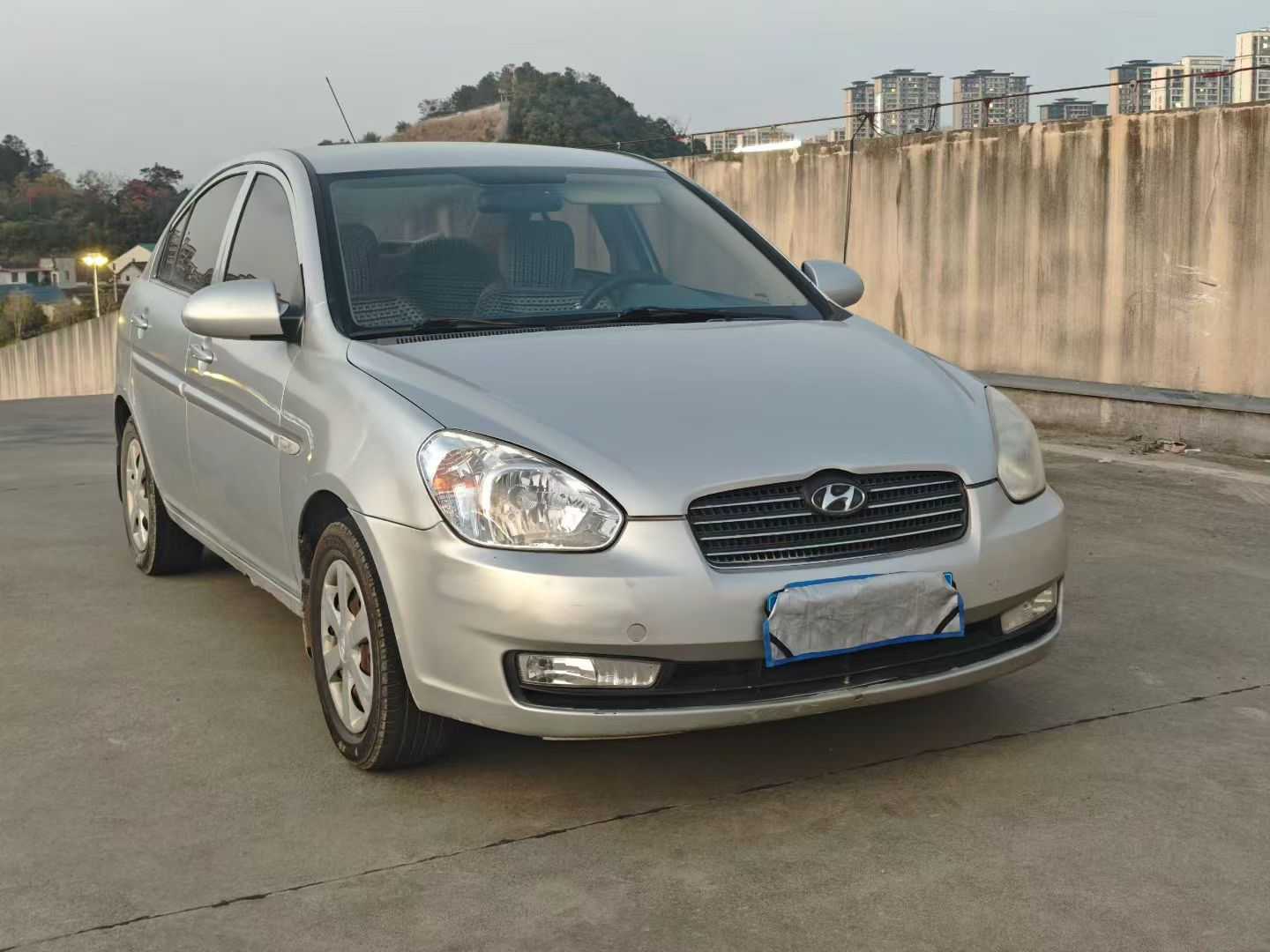 Hyundai Accent 2009 car image #3