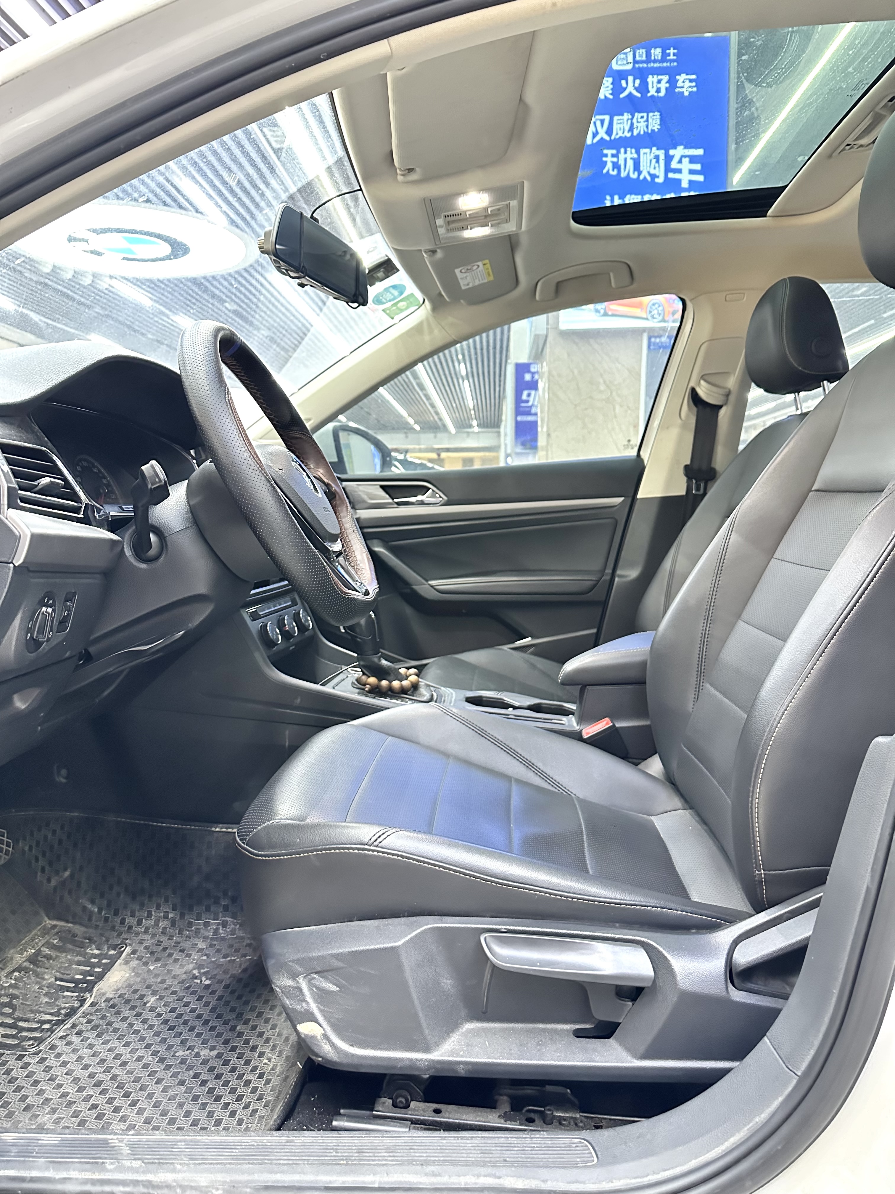 Volkswagen Lavida 2019 car image #3