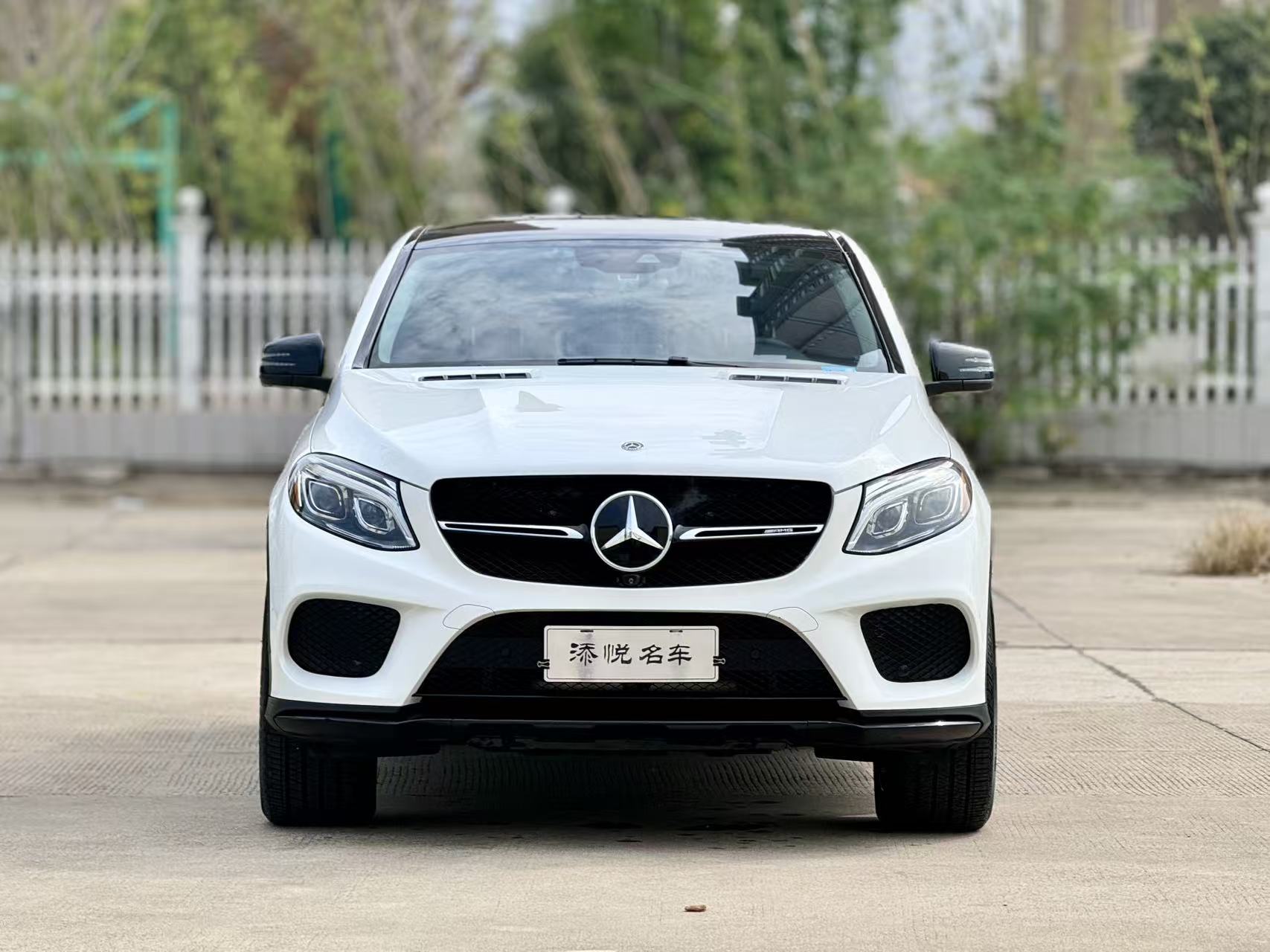 Mercedes-Benz GLE Coupe AMG 2018 car image #3