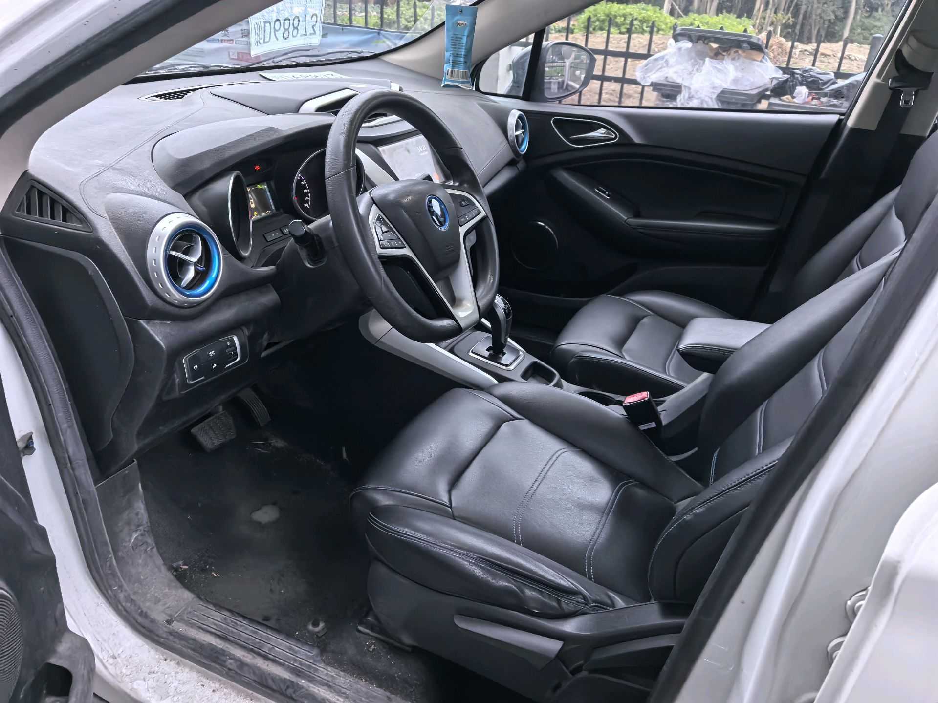 BYD Yuan New Energy 2019 car image #3