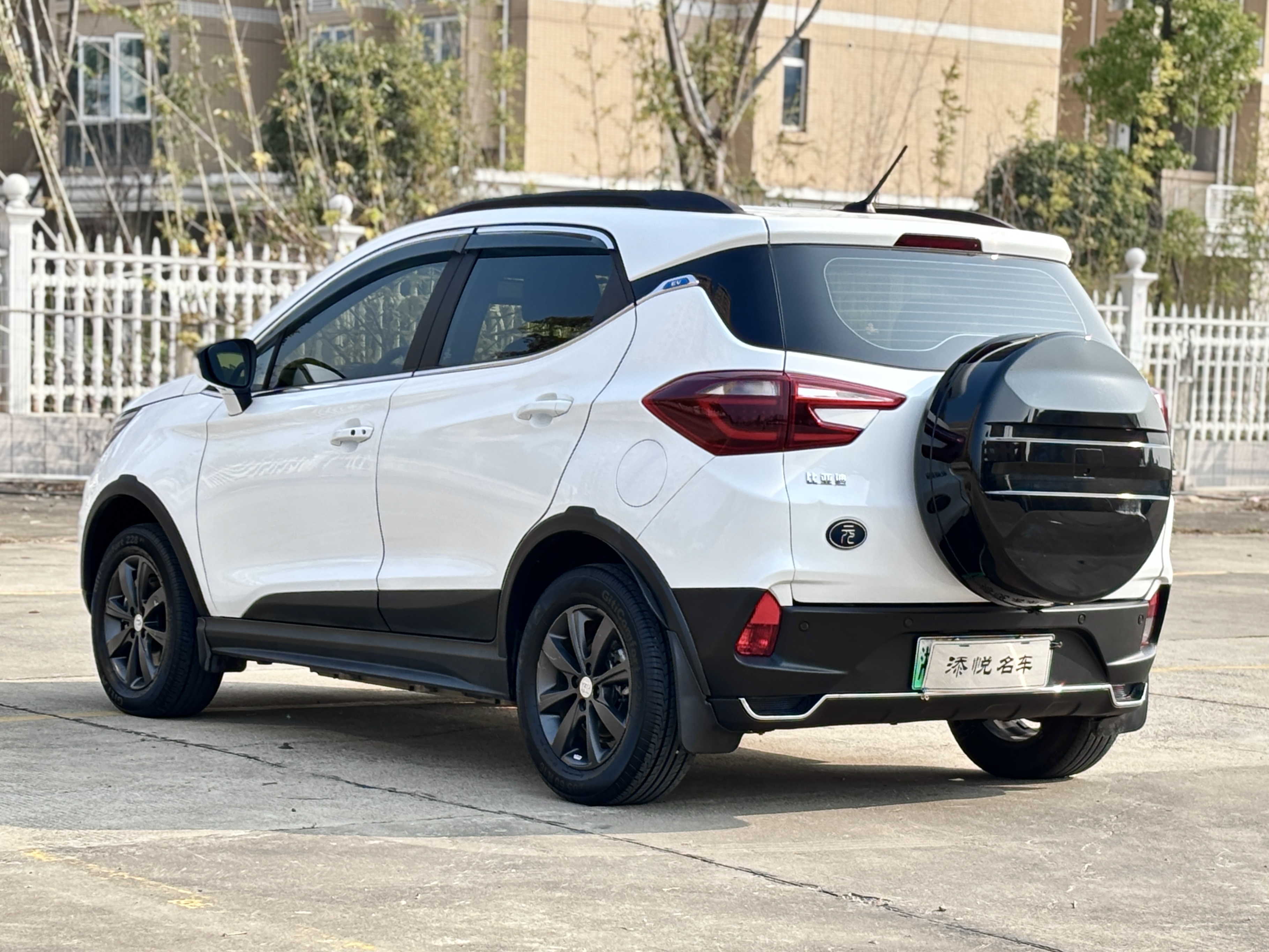 BYD Yuan New Energy 2018 car image #3