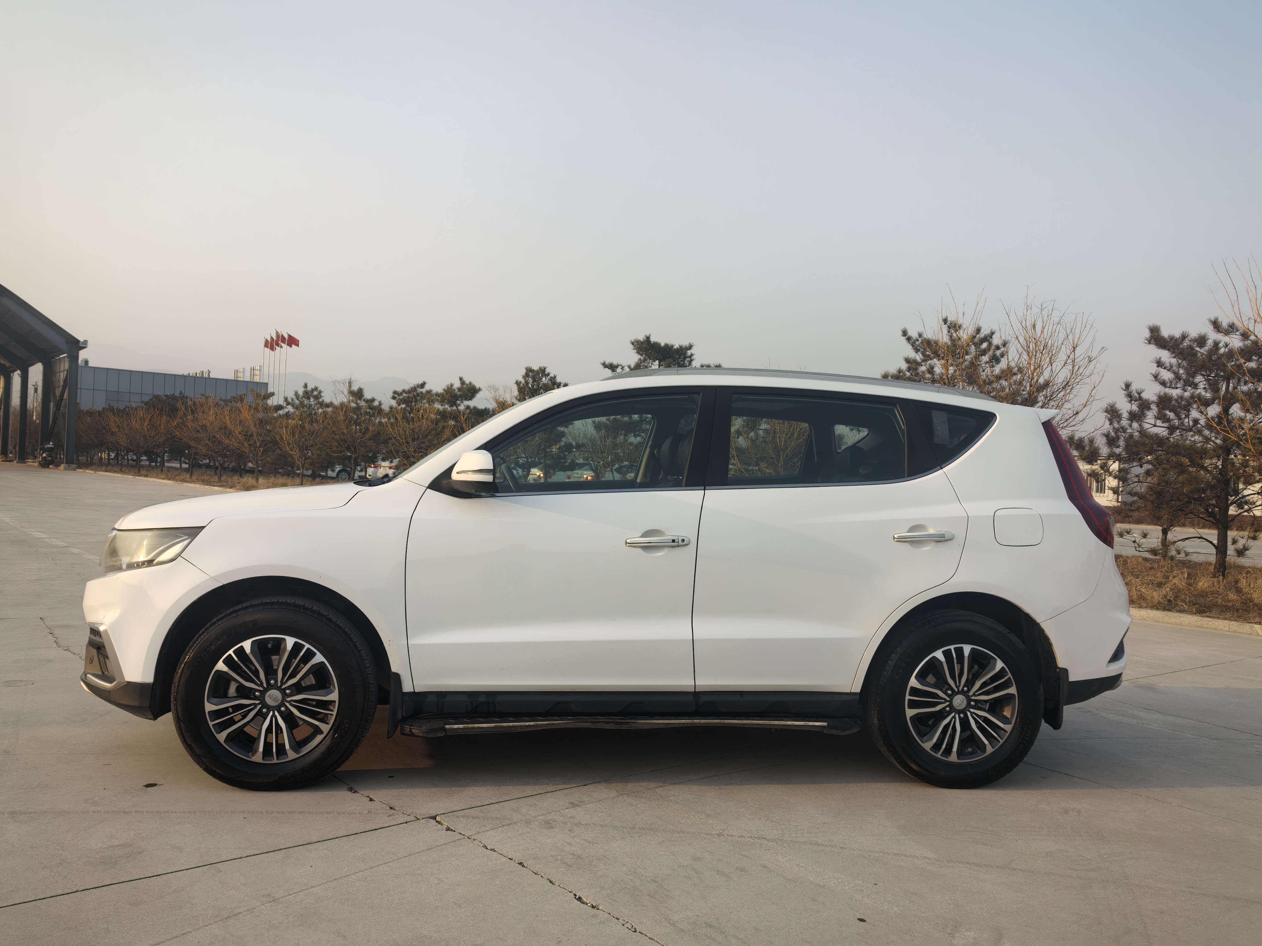 GEELY Vision X6 2018 car image #3