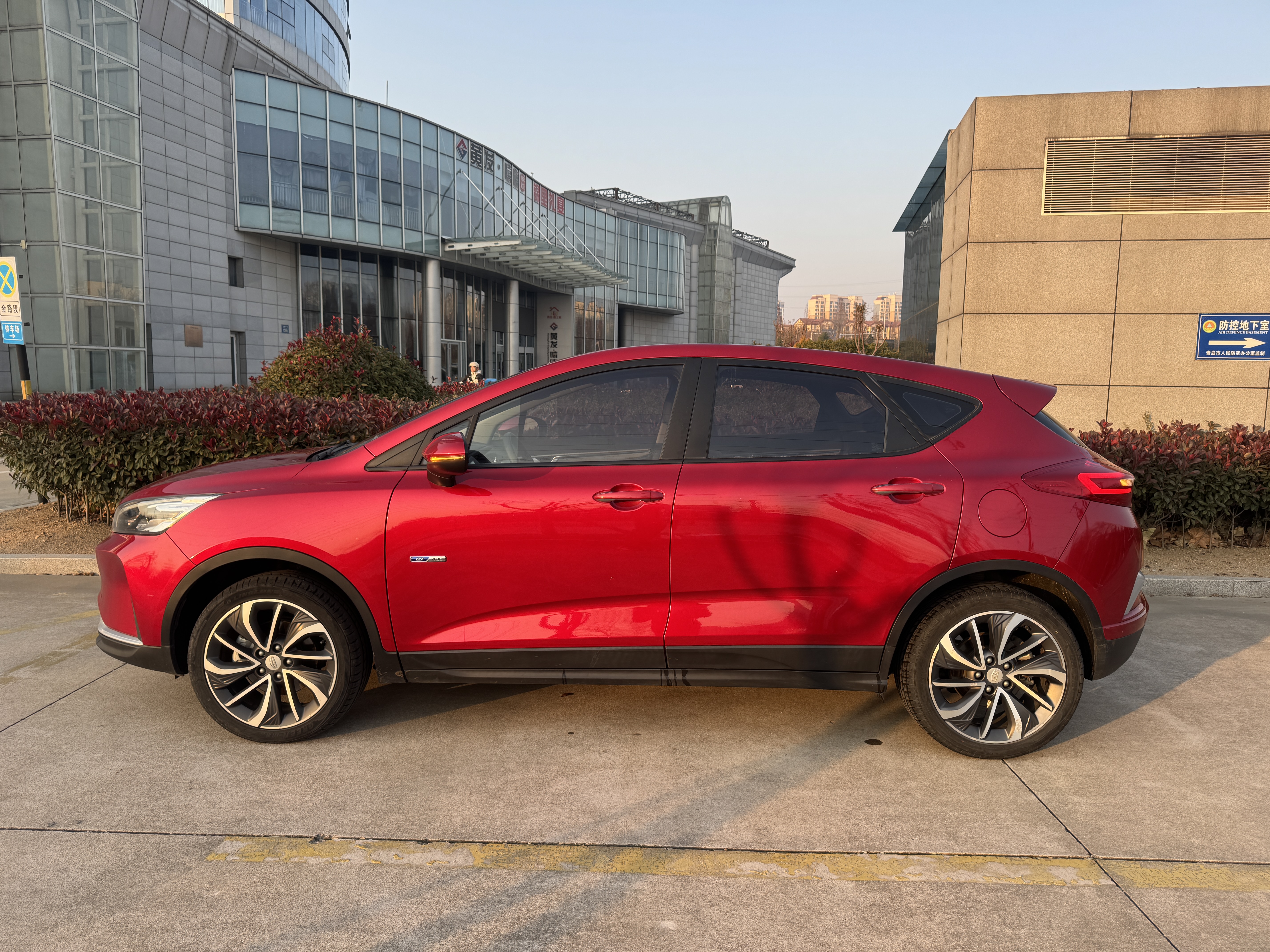 GEELY 2018 #3 GEELY 2018 car image #3