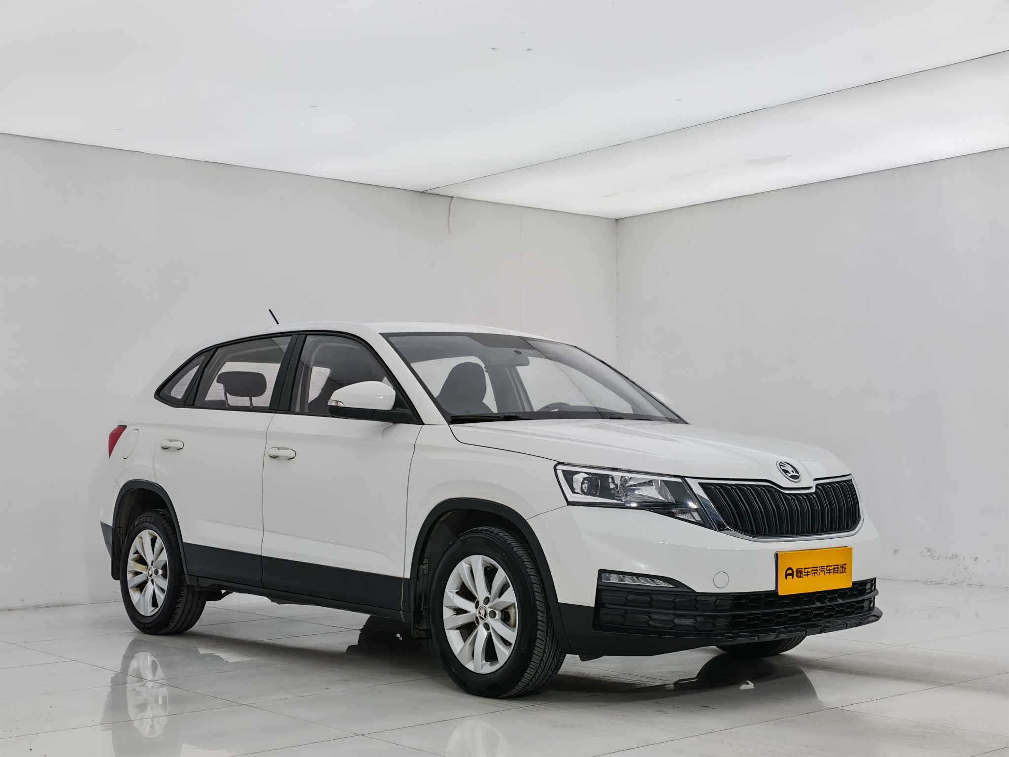 Skoda Kamiq 2019 car image #3