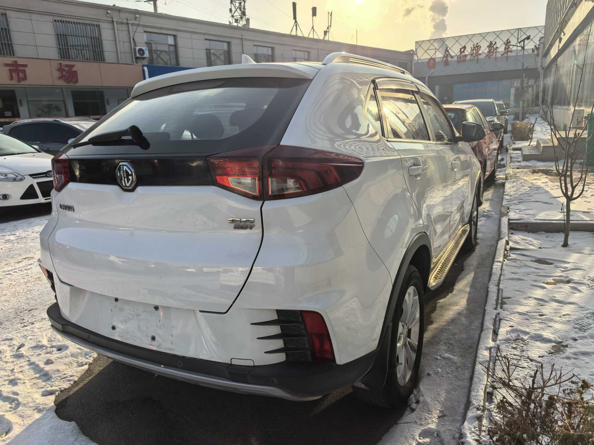 MG GS 2017 car image #3