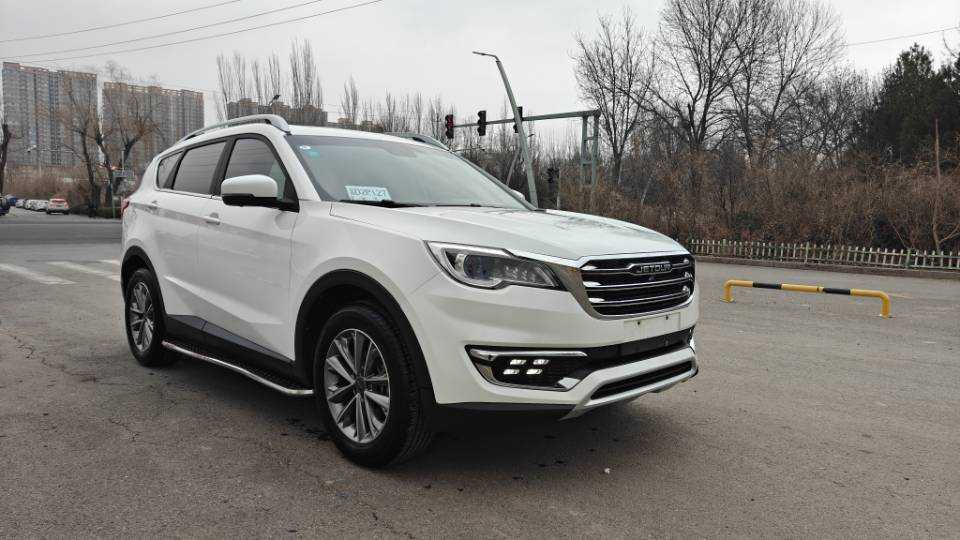 X70 2019 car image #3